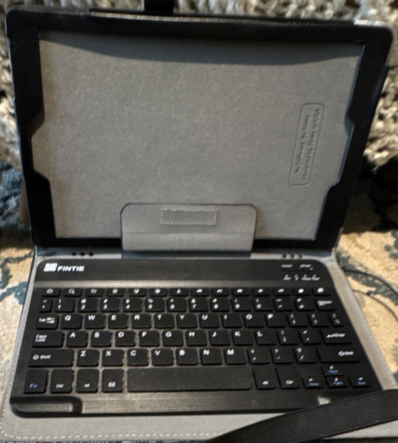 Fintie Keyboard with Folio Case Synthetic Leather Blue White