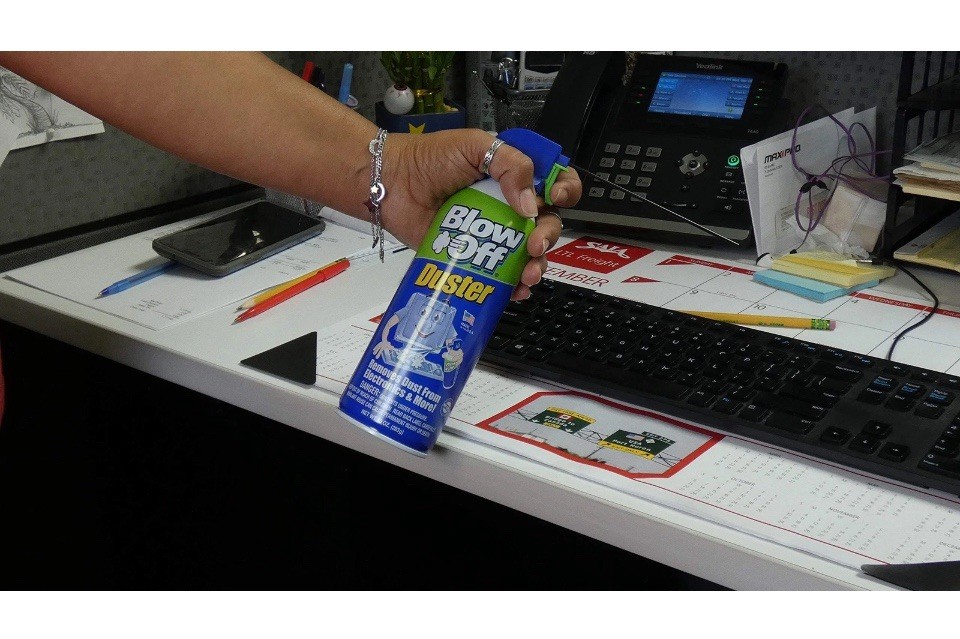 2 Pack Blow Off 152a Air Duster (8 Ounce Unit) -8152-998-226