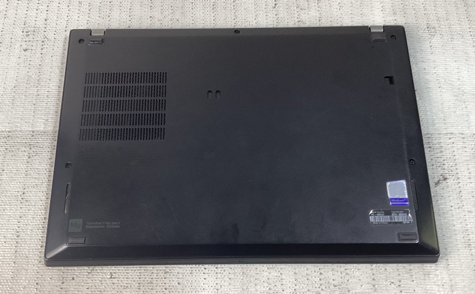 Lenovo ThinkPad T14s Gen 1 14″ Intel i7-10510U @ 1.80GHz 16GB RAM 512GB SSD
