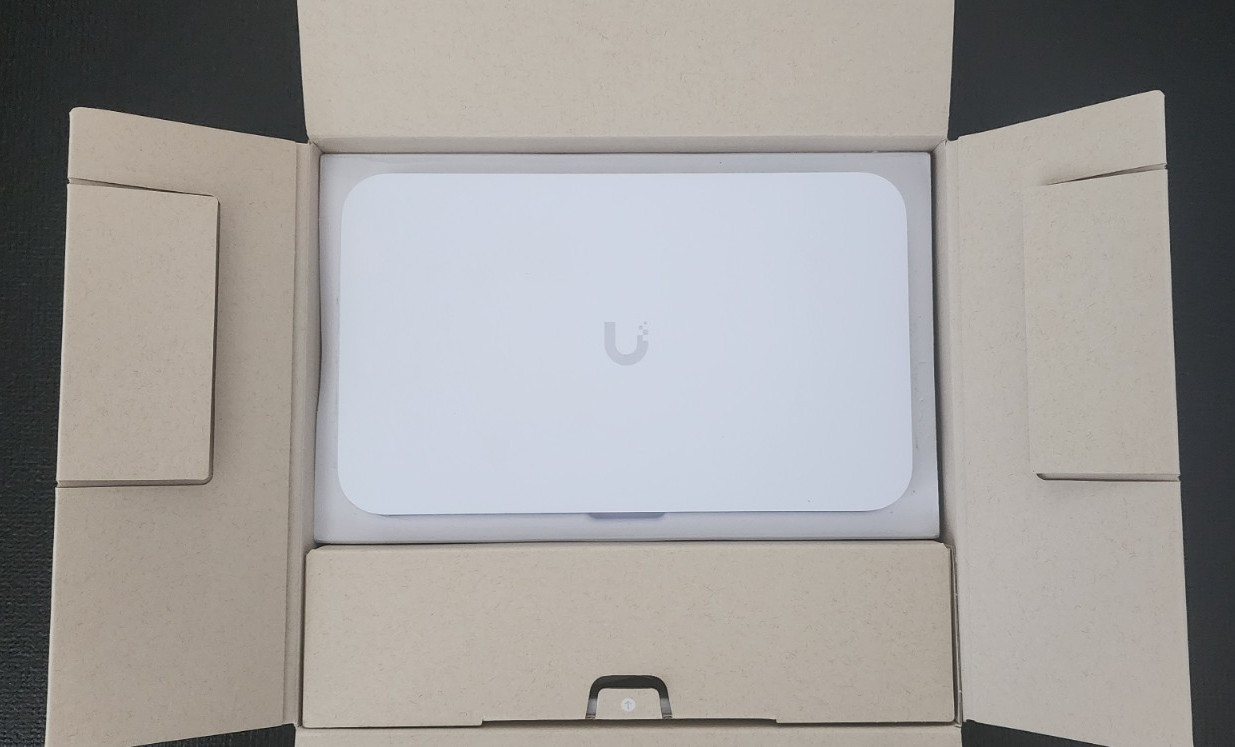 Ubiquiti UniFi Gateway Fiber UXG-Fiber