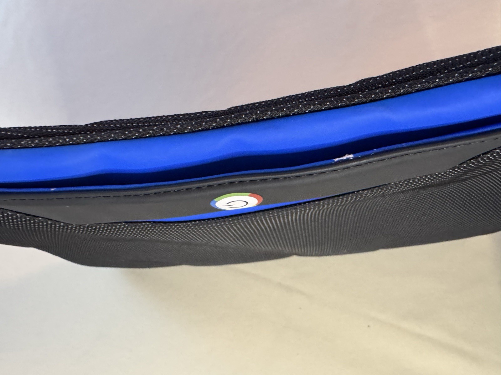 Brenthaven Laptop Sleeve Case Google Logo Black Blue Padded 9076001 EUC