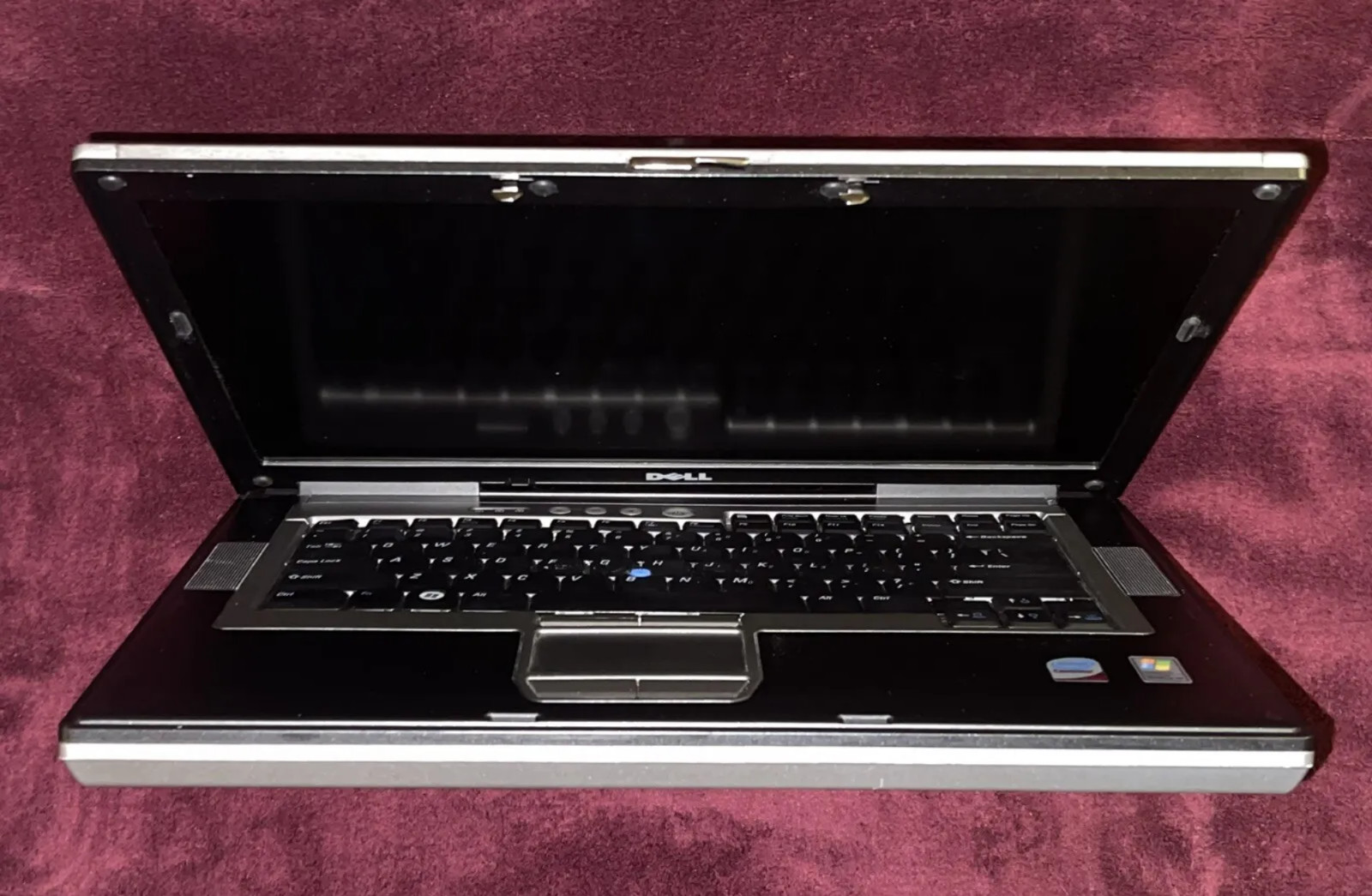 Complete Dell Latitude D830 15.4″/2.00GHz/4GB/500GB/NVIDIA GPU/DVDRW/WIFI/XP PRO