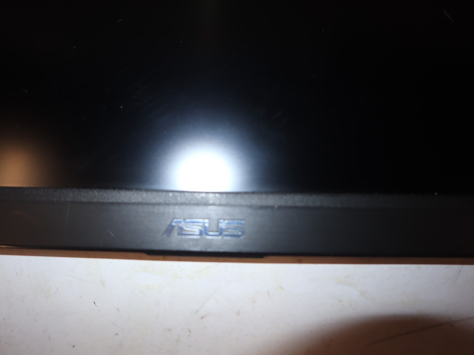 ASUS MB16ACV 15.6 in Zenscreen Wide LCD Monitor – Black – AO4079487