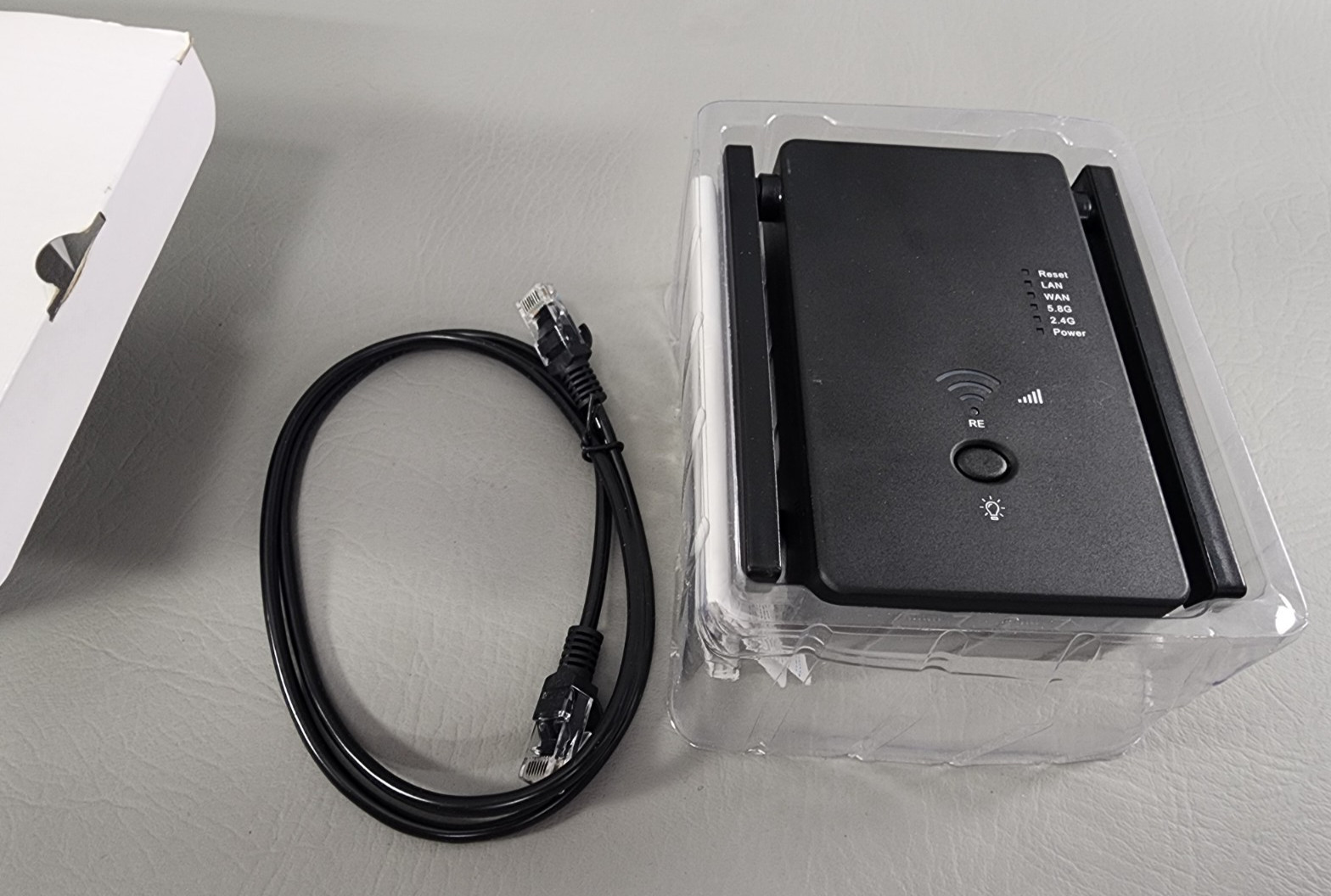 Wireless AC1200M Amplifier/Router/Repeater Black | New Open Box