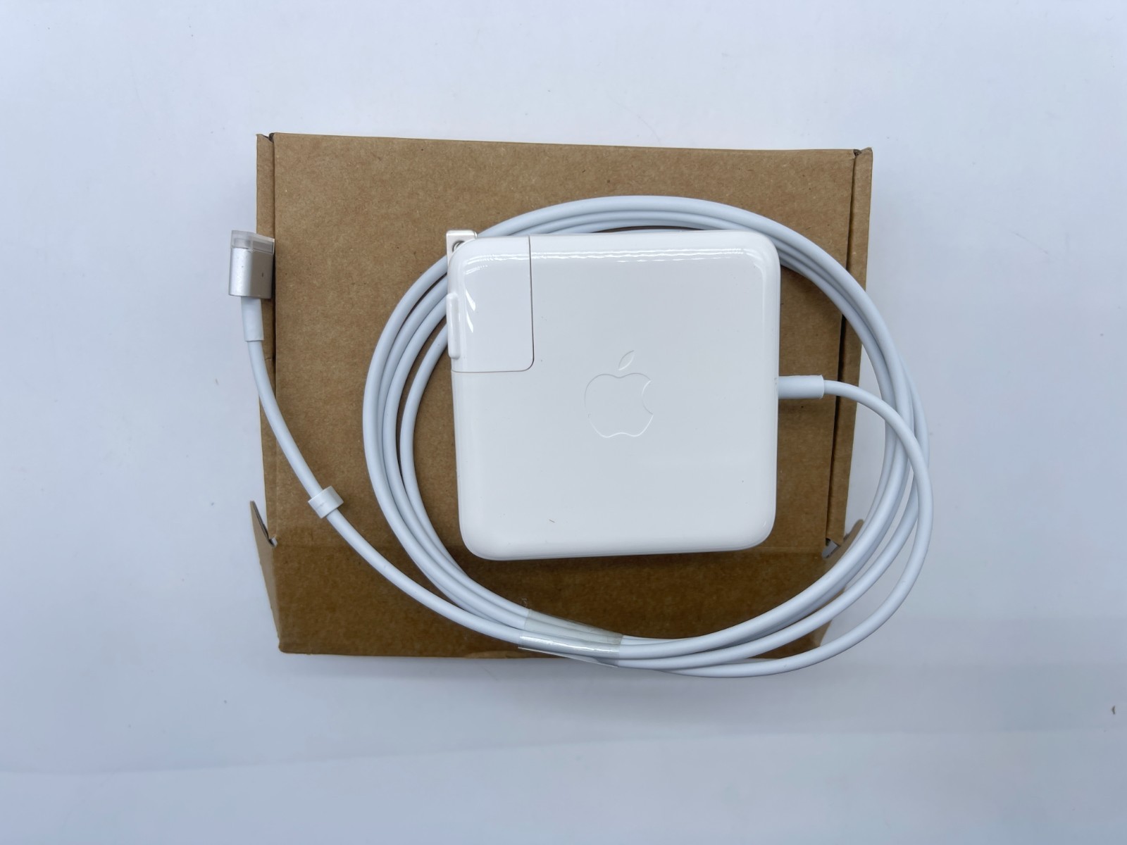 New Genuine 60W Charger For Apple MacBook Pro 11″ 13″ A1181 A1278 2009 2010 2011