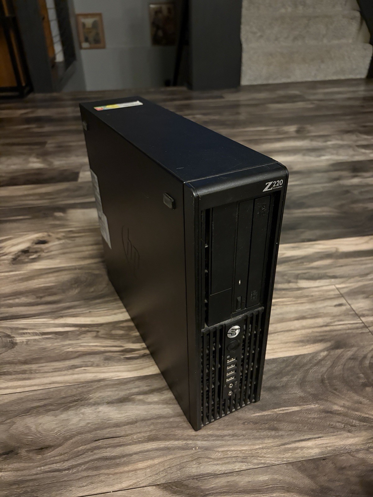 HP Z220 SFF Windows 10 Intel Xeon E3–1240 V2 @ 3.4 GHz 32 Gb Ram No hard Drive!
