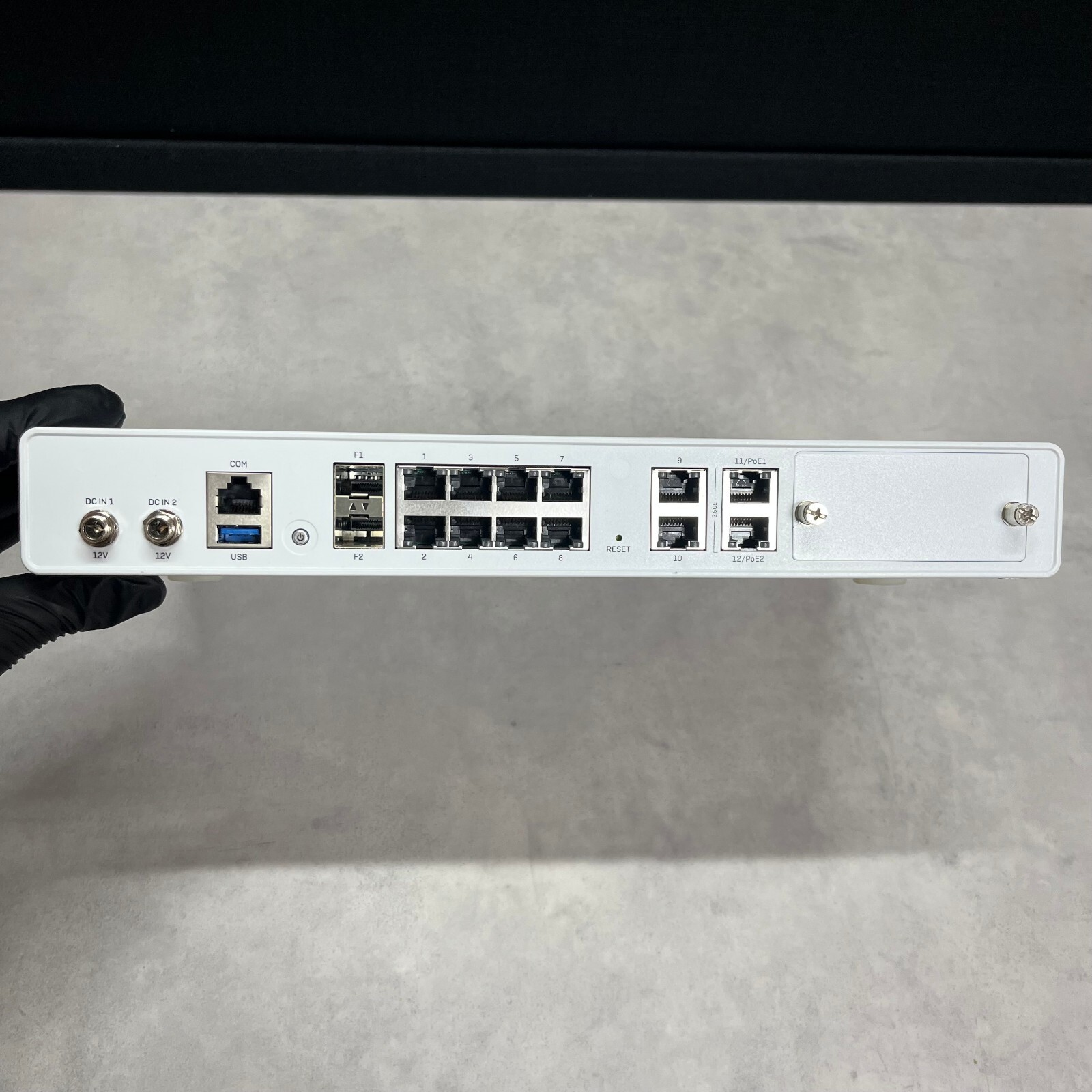 SOPHOS XGS 136 Next generation firewall Sophos Ltd. XG136 w/Cable Tested Good!!