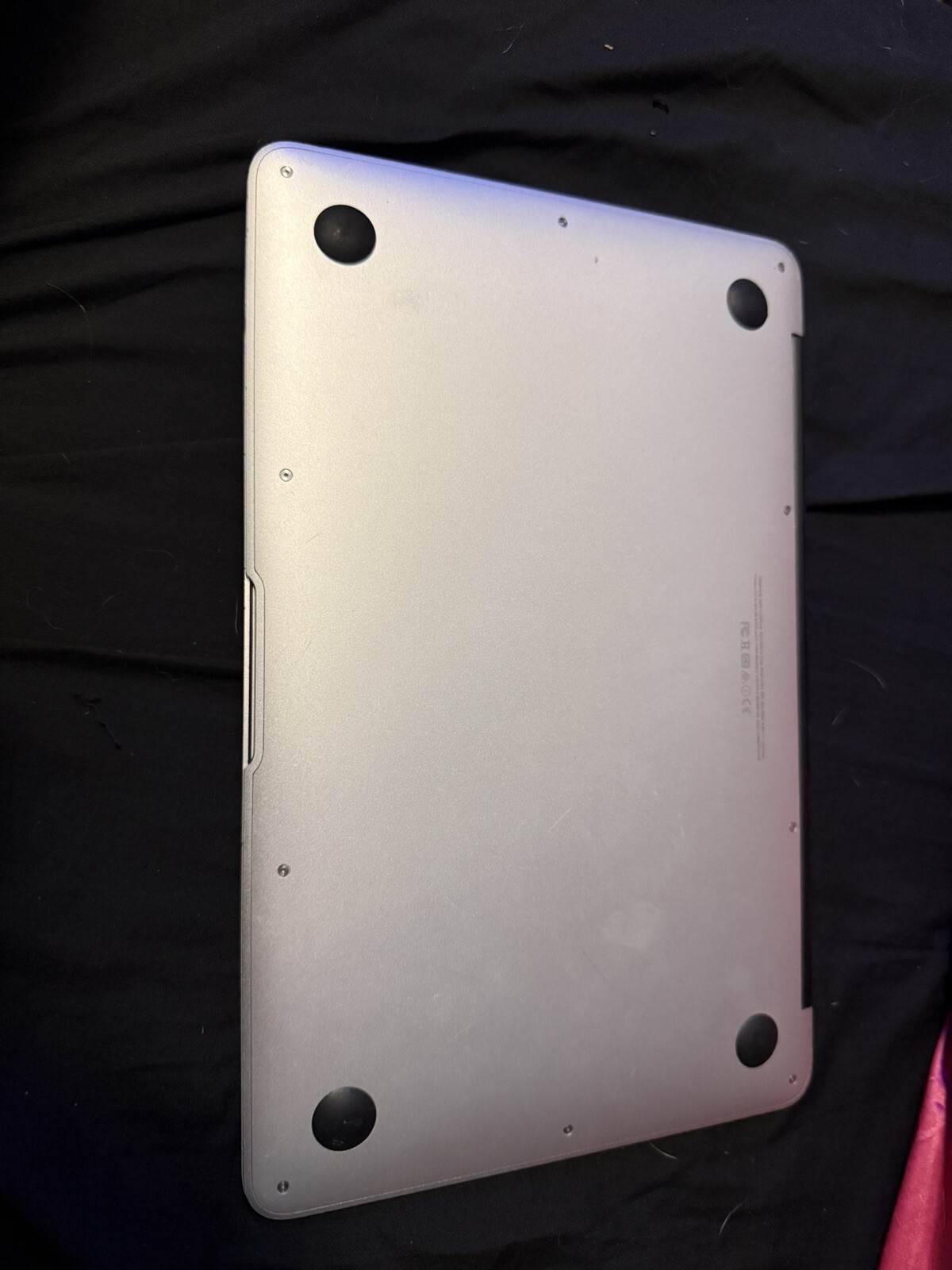 Apple MacBook Air 13.3 in, Intel Core i5 5th. Gen