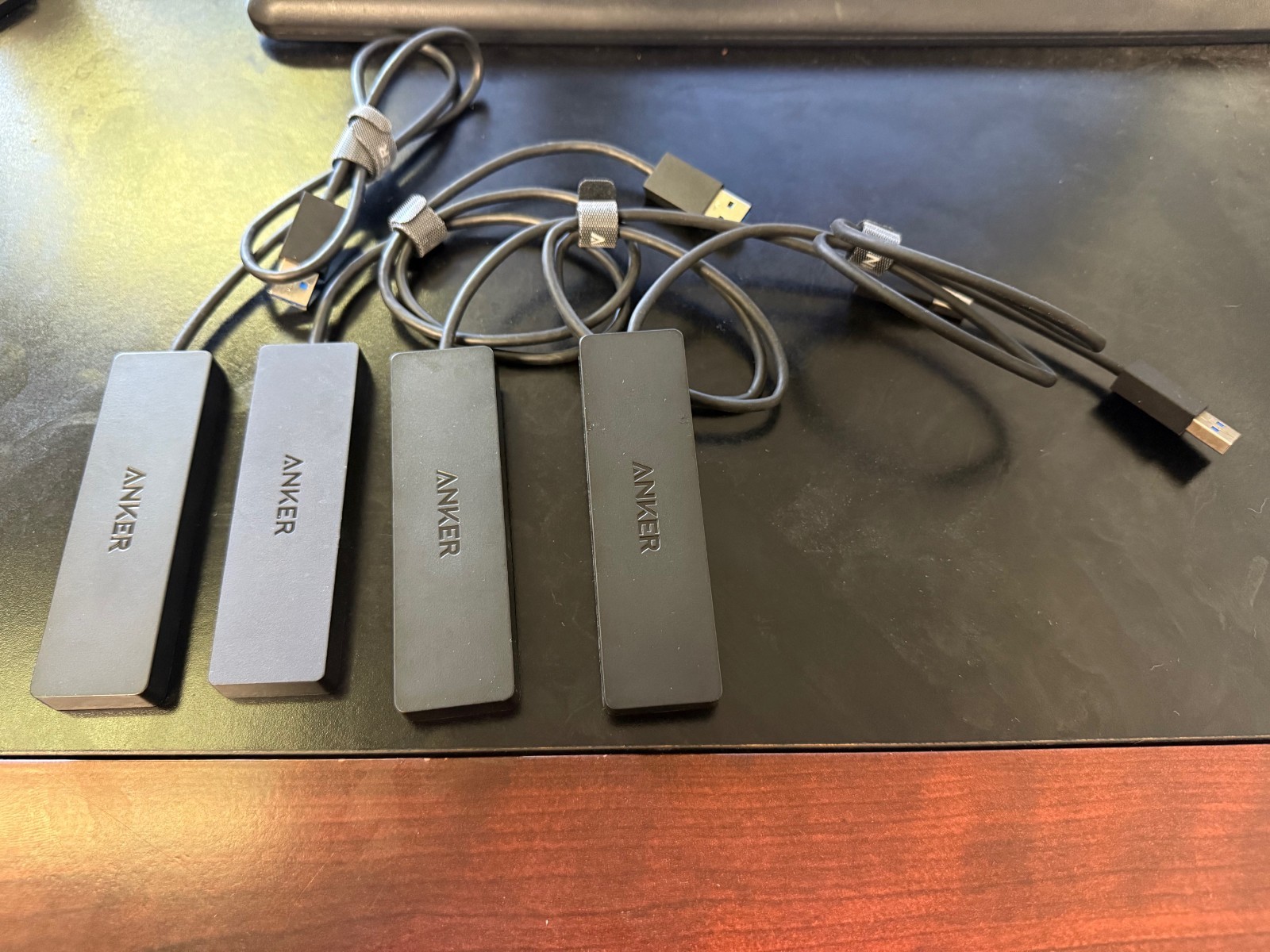 Lot of 4 ANKER A7516 4-Port Ultra Slim USB 3.0 Data Hub