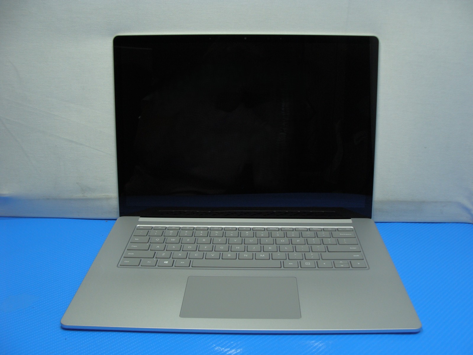 Microsoft Surface Laptop 3 15″ i7-1065G7 16GB 512GB SSD Bad Battery No Power