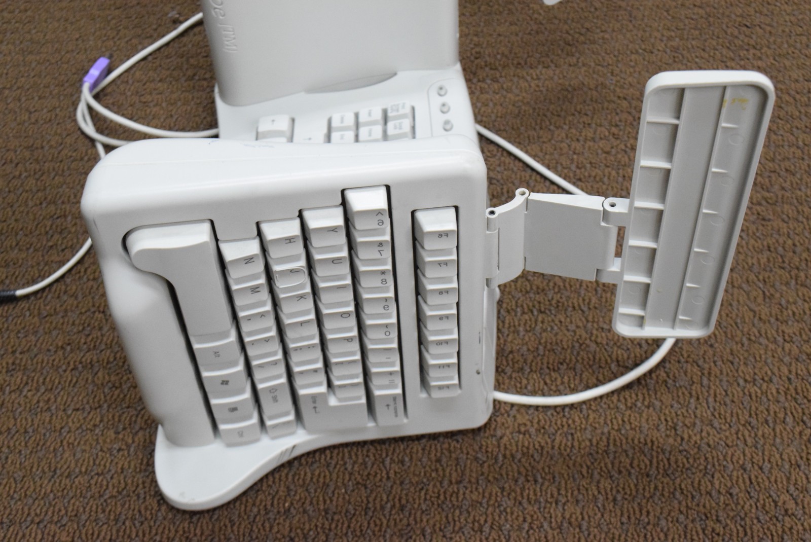 SafeType SaftType V801 USB Ergonomic Vertical Keyboard – TESTED