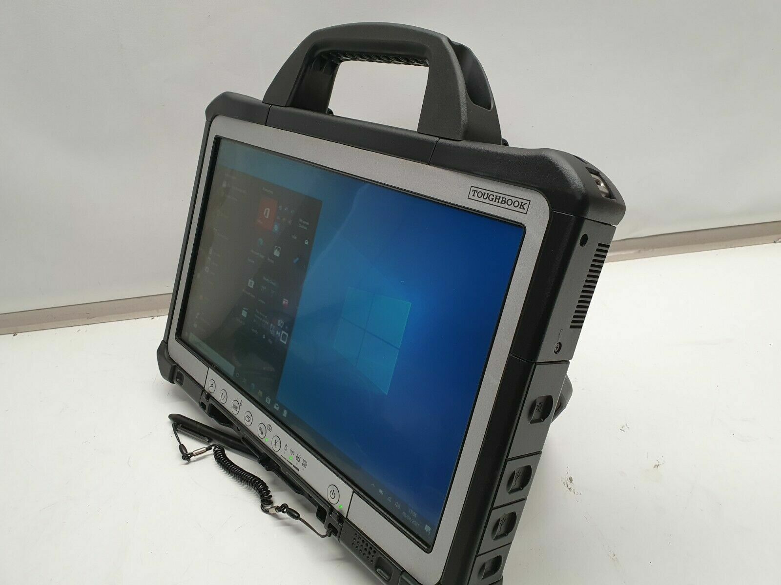 PANASONIC TOUGHBOOK CF-D1 MK3 i5-6300U 2.40GHZ 8GB 512GB SSD XENTRY TAB GRADE A