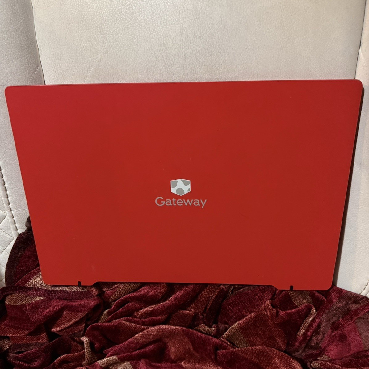 Gateway 14in Red Laptop Intel Celeron 4GB RAM 64GB eMMC Windows