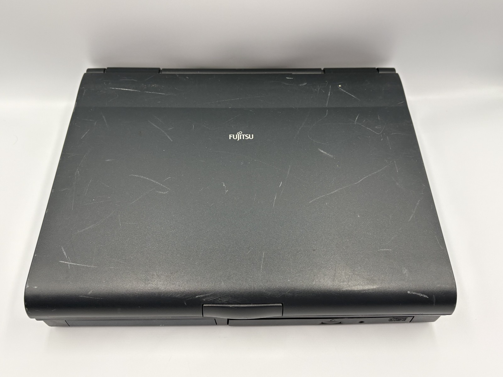 Fujitsu Lifebook 735Dx PC Laptop Computer Intel Pentium Partially Tested (Read)