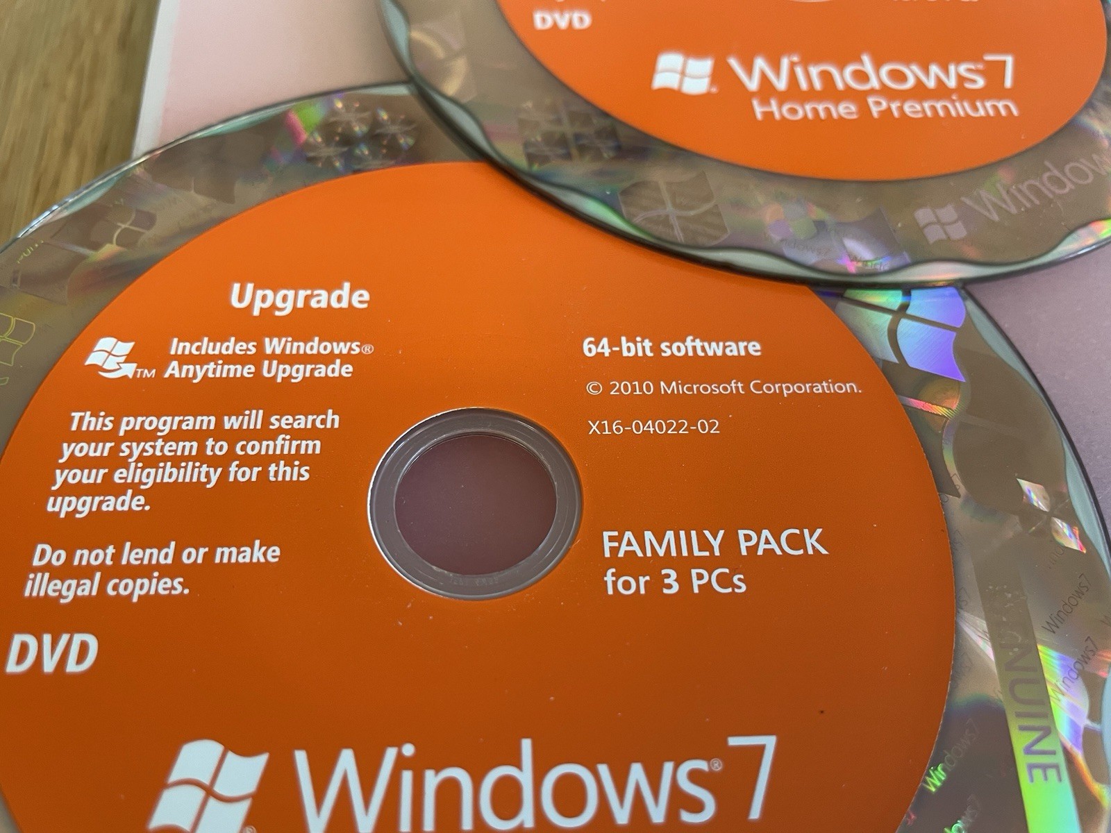 Microsoft Windows 7 Home Premium Family Pack Upgrade 3 PCs w/ Product Key