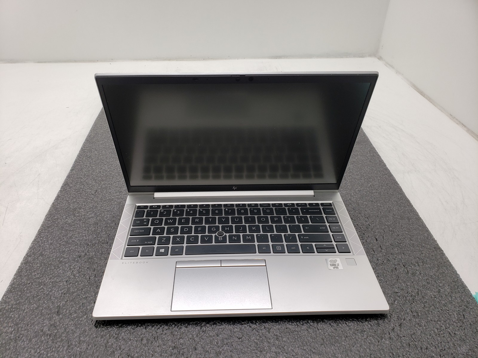 HP EliteBook 840 G7 Laptop, i7-10610U 16GB 256GB SSD, Backlit KB Windows 11 Pro.