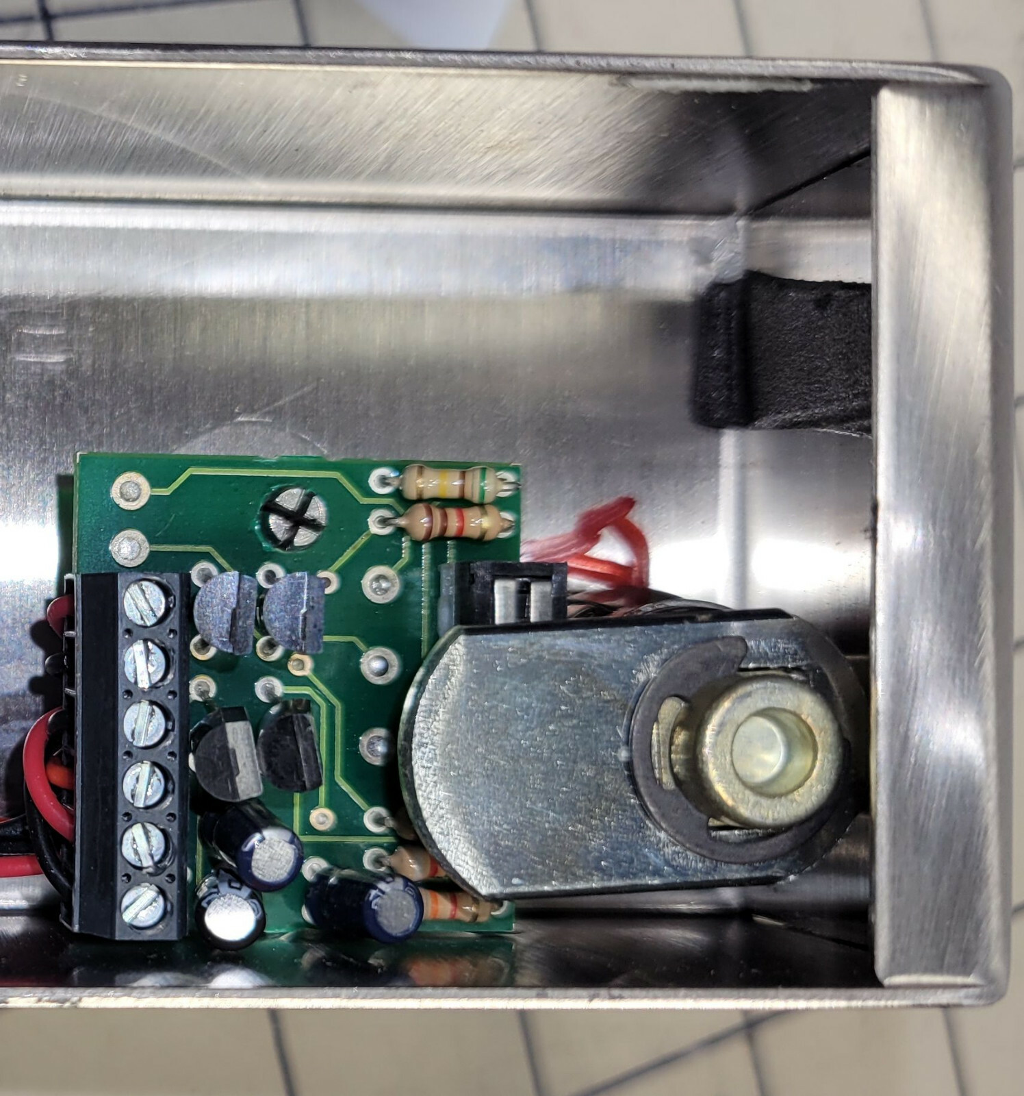 SONIC SHOCK 3 ANTI THEFT ELECTRONIC ALARM (9V battery and GLUE are not included)