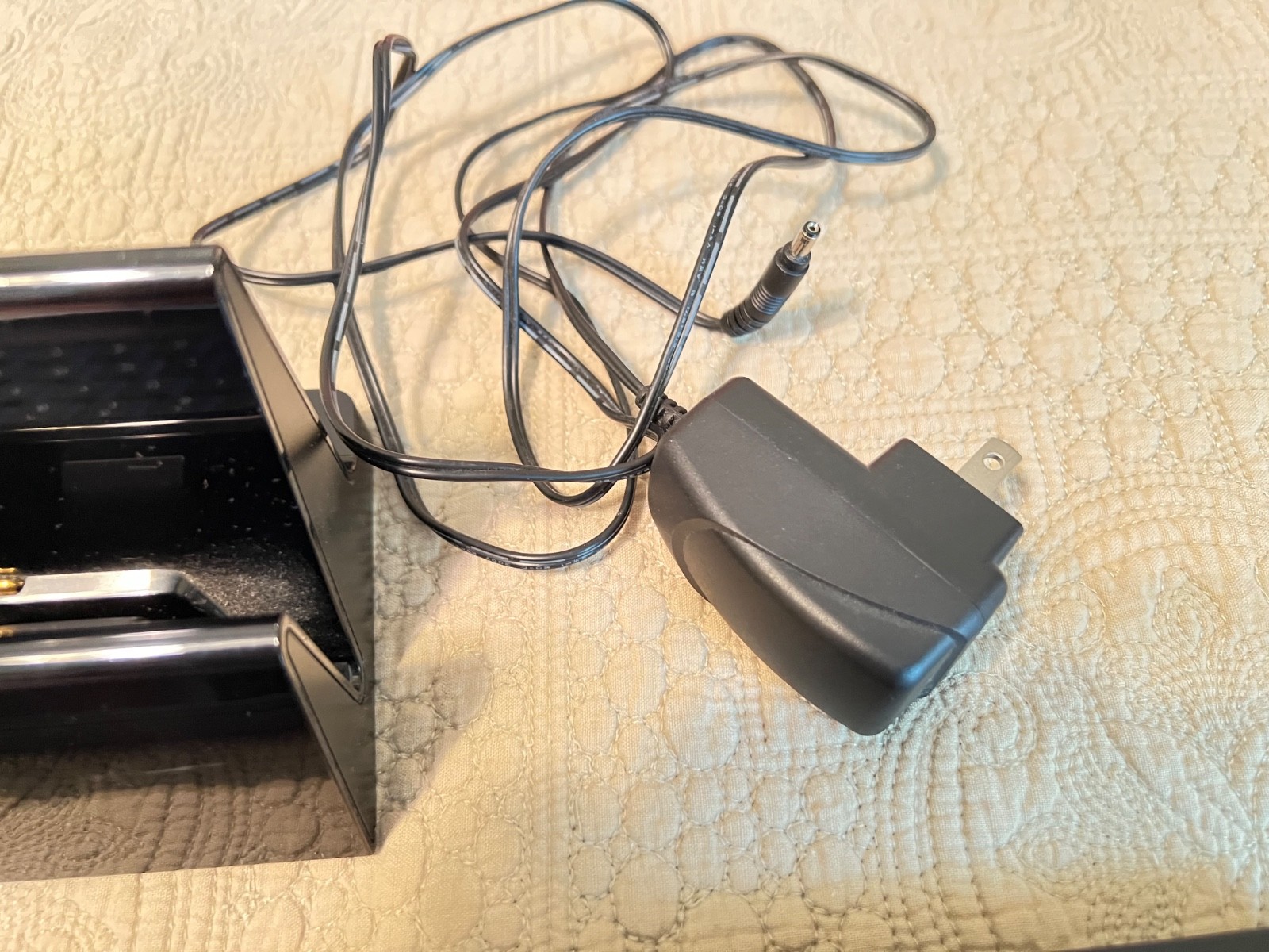 Logitech DiNovo Edge Wireless Bluetooth Keyboard & Charging Dock Y-RAY81 Used