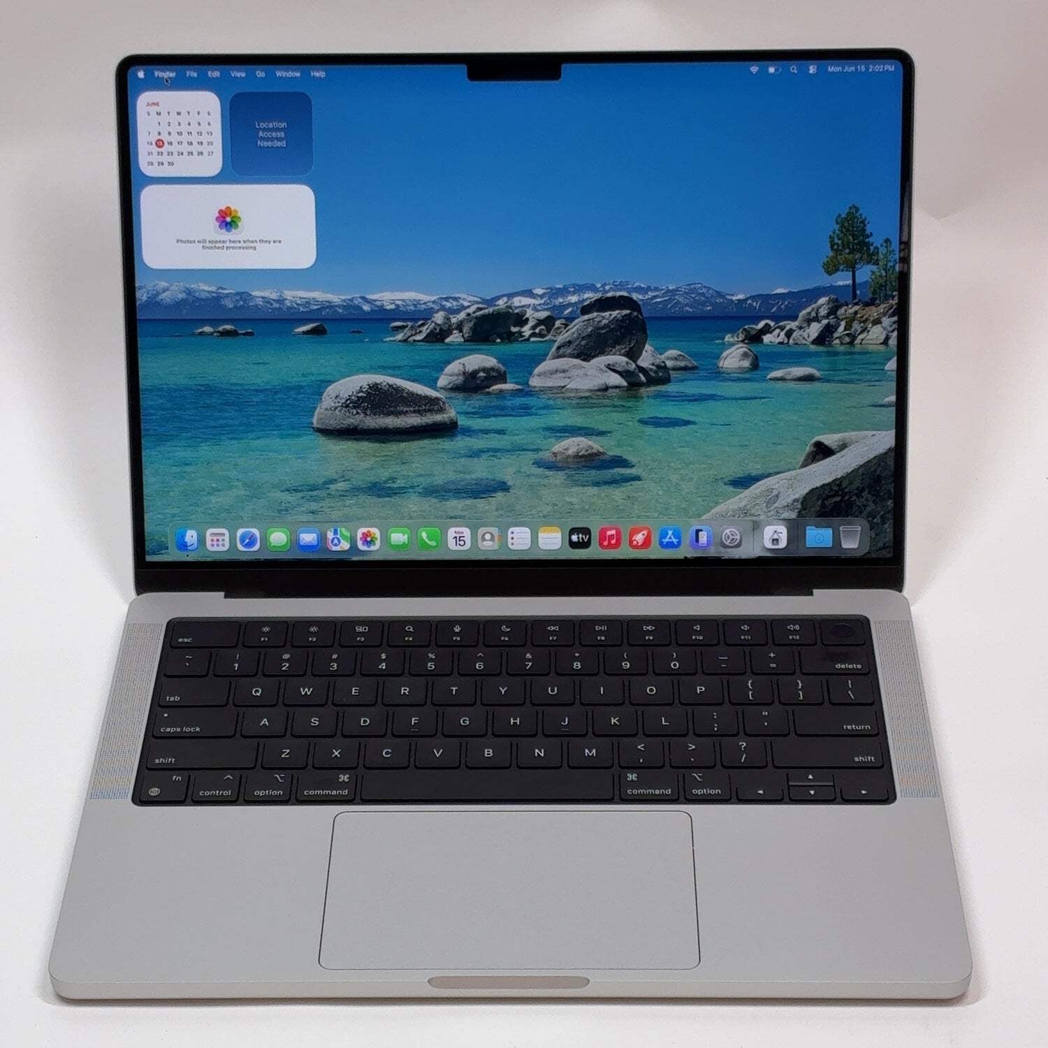 2023 Apple MacBook Pro 14″ M3 Pro 18C GPU 4.0GHz 36GB RAM 1TB SSD A2992