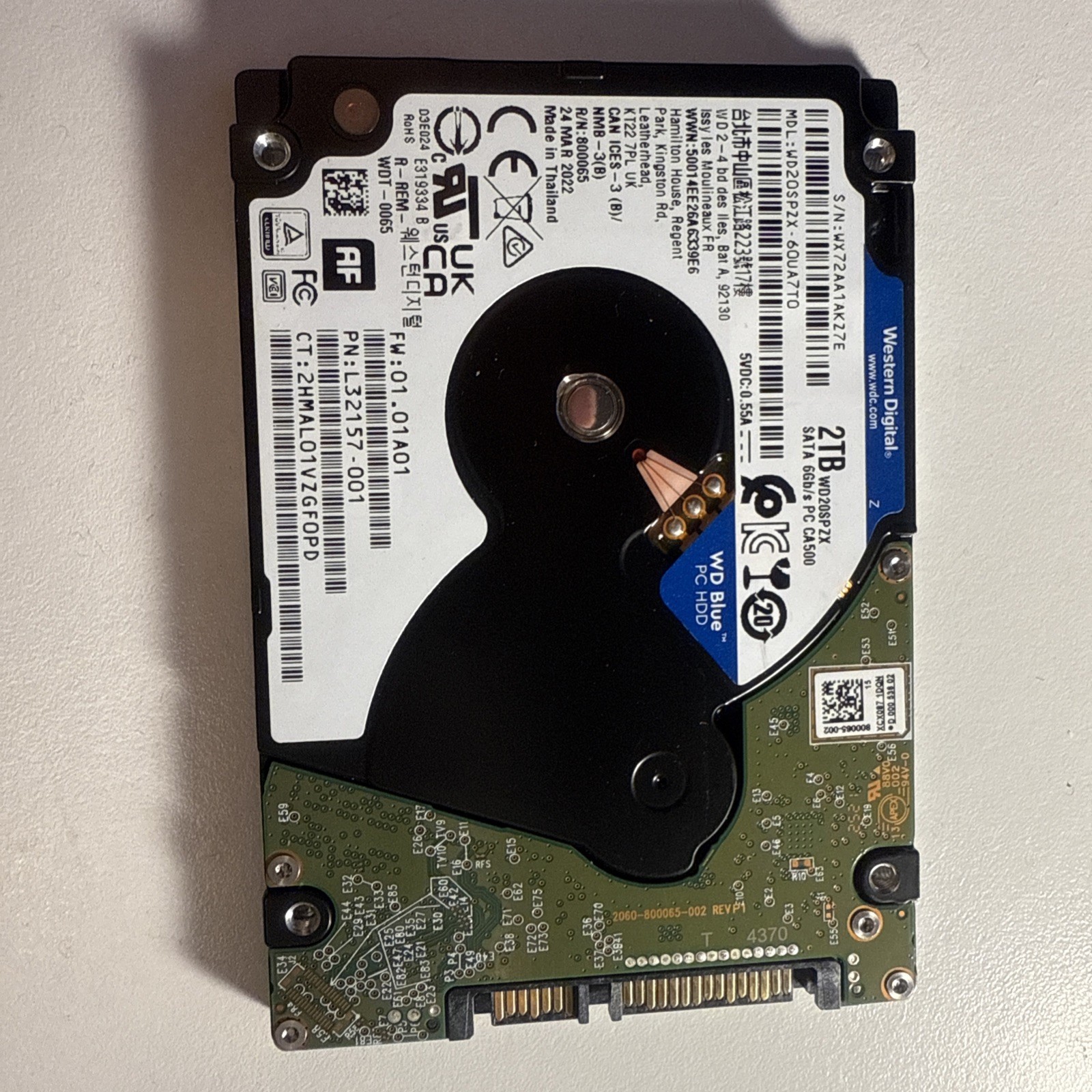 Western Digital WD20SPZX 2TB SATA 6Gb/s Mobile 128MB 2.5″ Blue