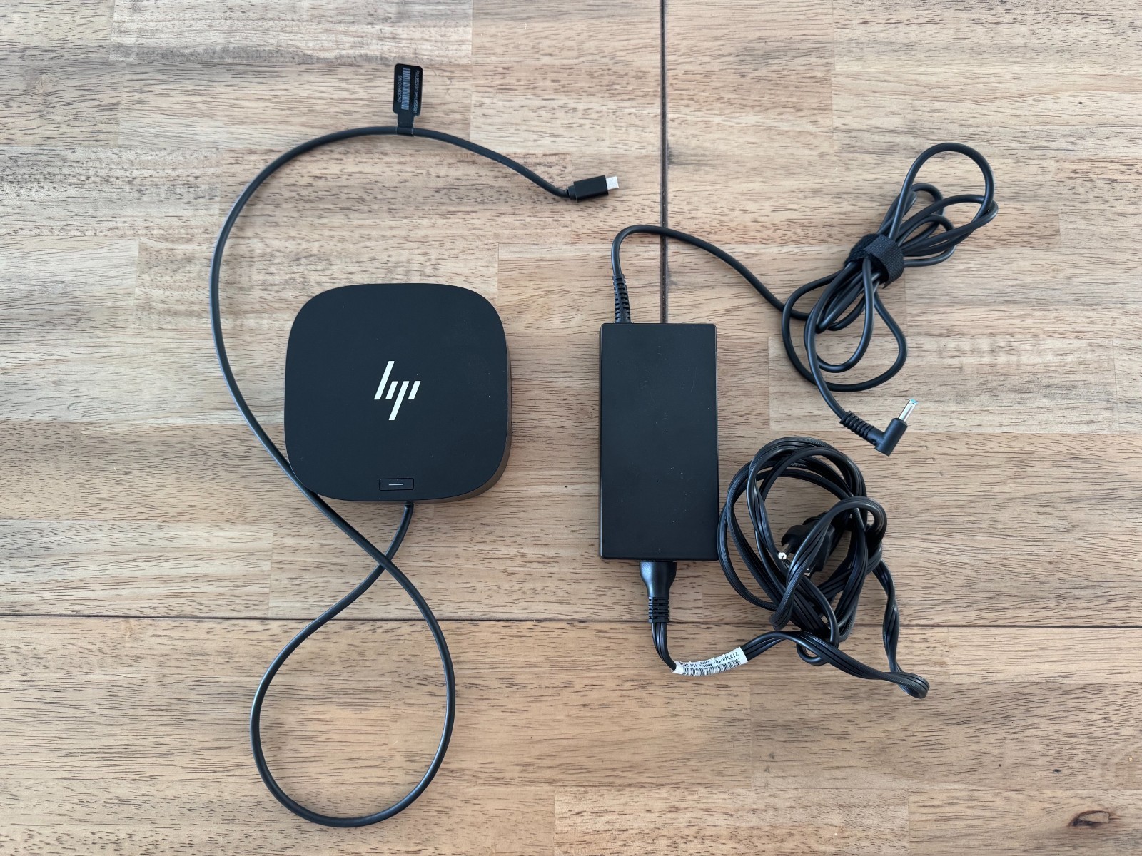 HP G5 USB-C Docking Station – Black (5TW10UT#ABA)