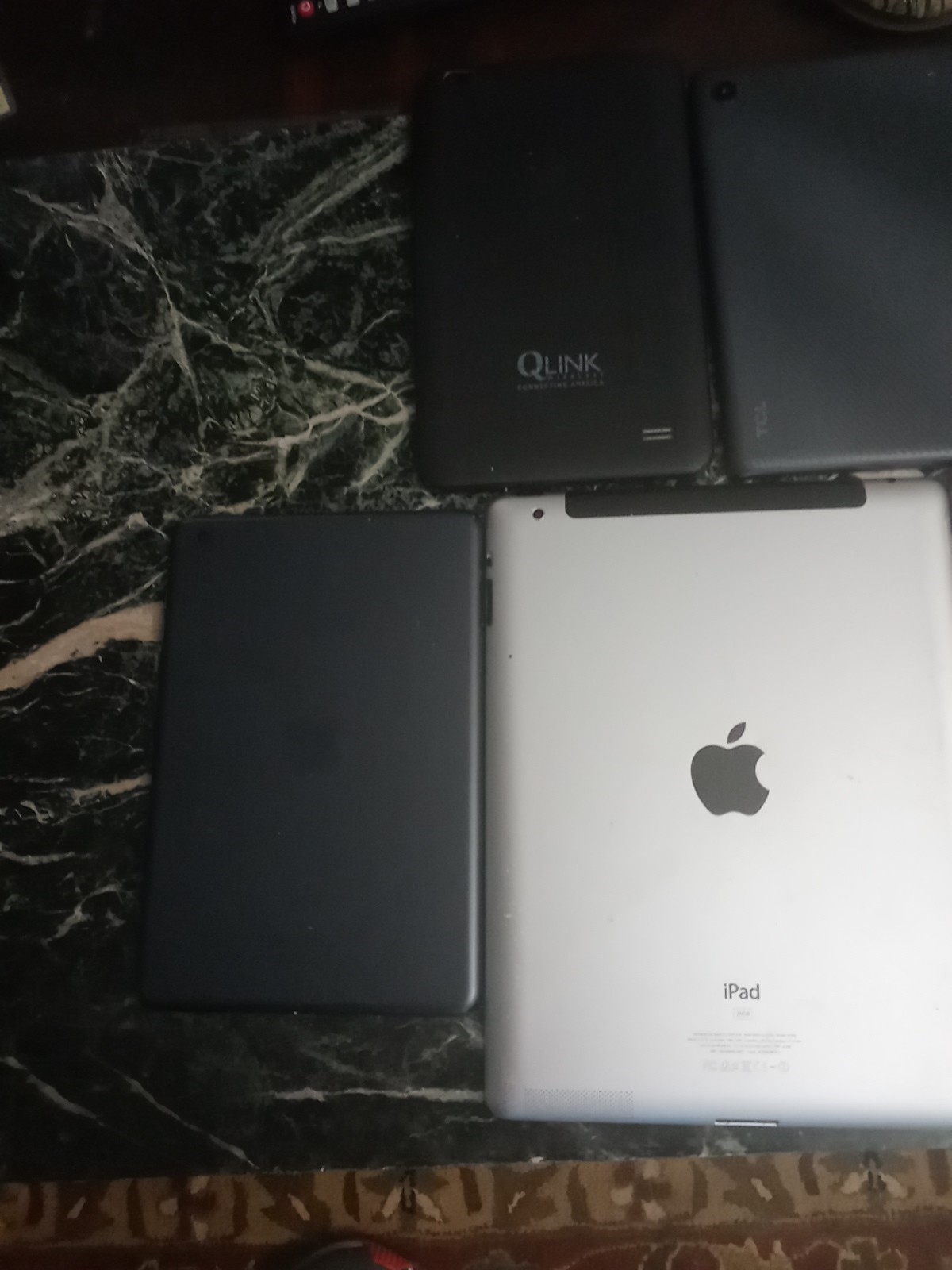 Apple iPad 2 A1396 16 GB, Wi-Fi + 3G, 9.7 in – Black