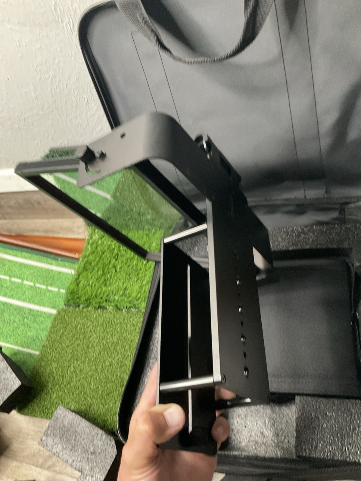 Glide Gear TMP 100 Tablet/ Smartphone Teleprompter with Carrying Case