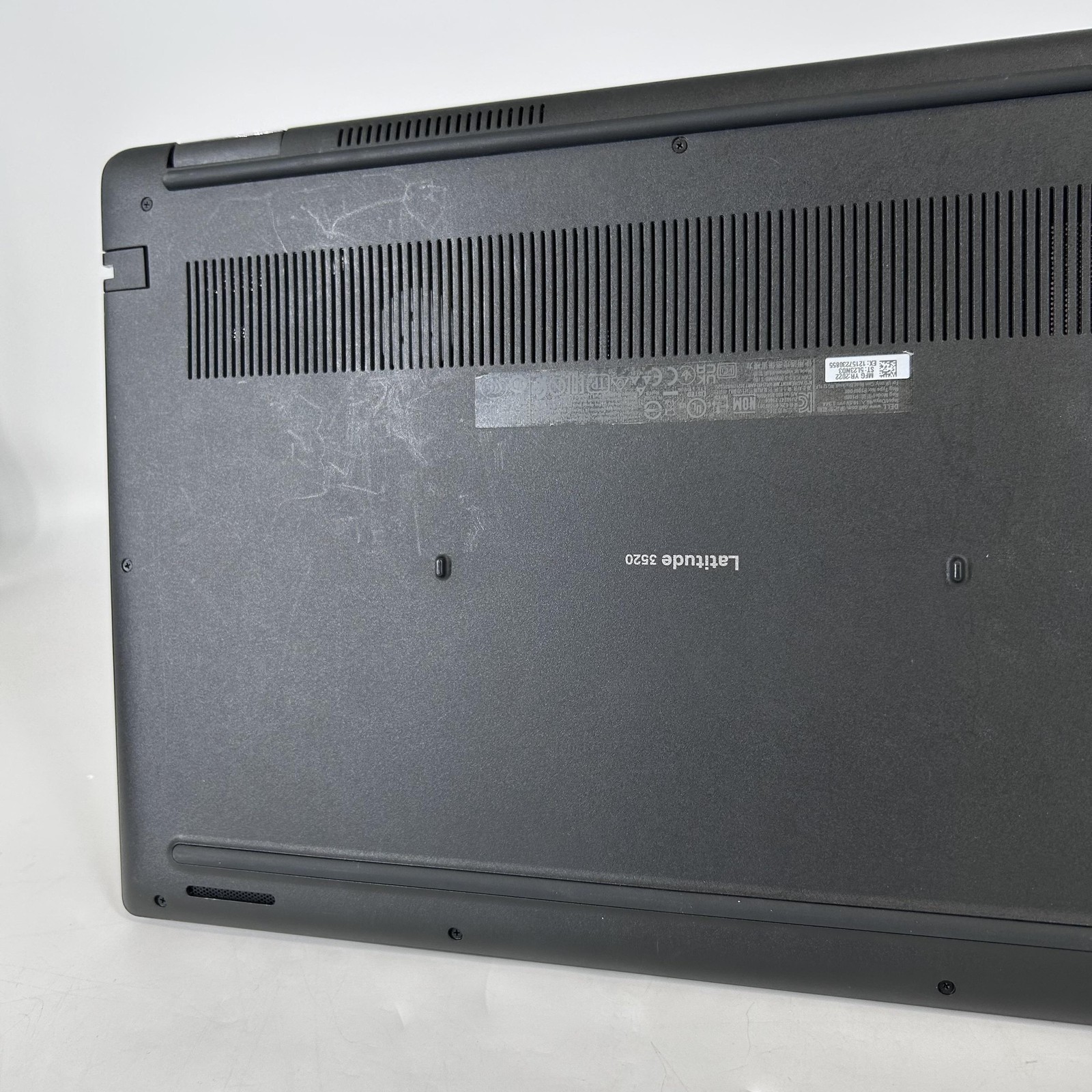 Dell Latitude 3520 15.6 Gray FHD i7-1165G7 2.80GHz 16GB RAM 256GB SSD Good