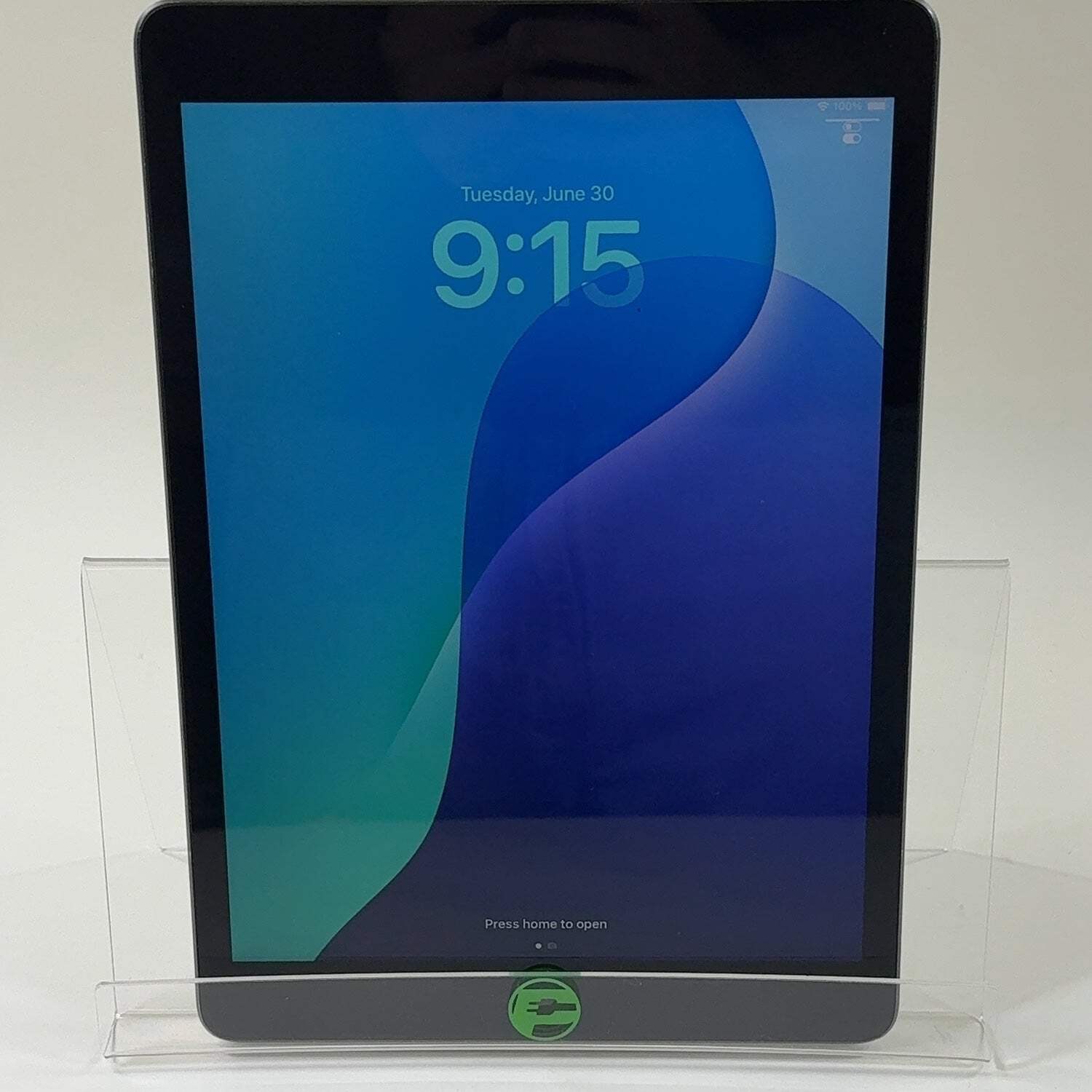 Broken WiFi Only Apple iPad 9th Gen 64GB 18.5 MK2K3LL/A READ