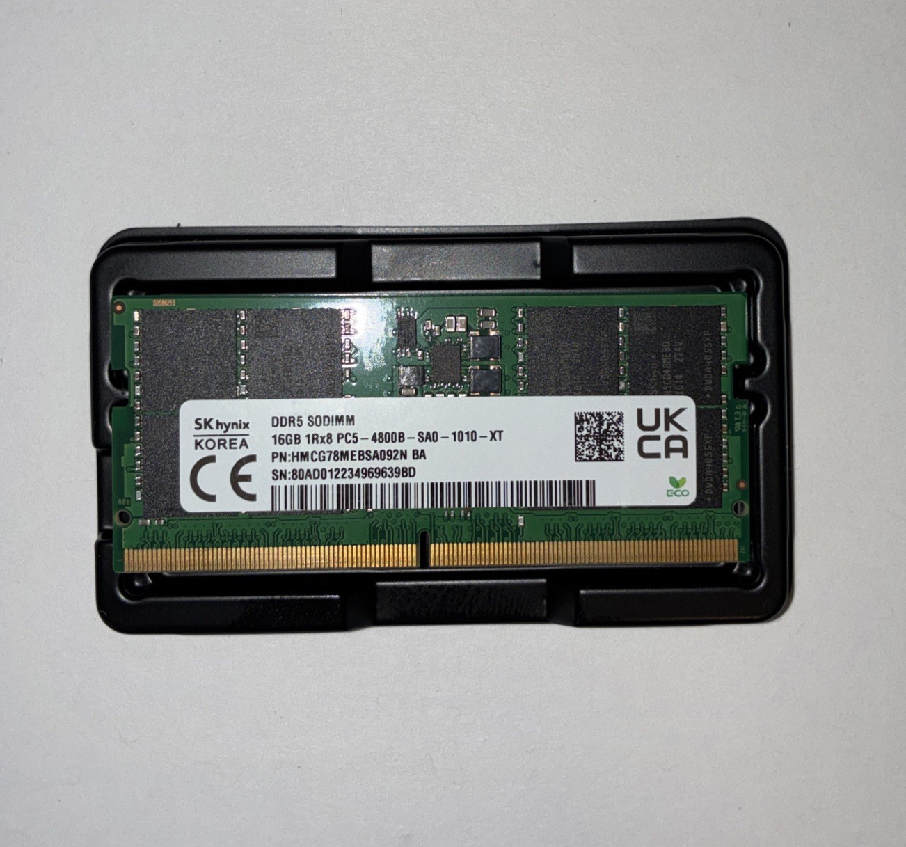 SK HYNIX 16GB DDR5 SODIMM 1Rx8 PC5-4800B-SA0-1010-XT HMCG78MEBSA095N BA