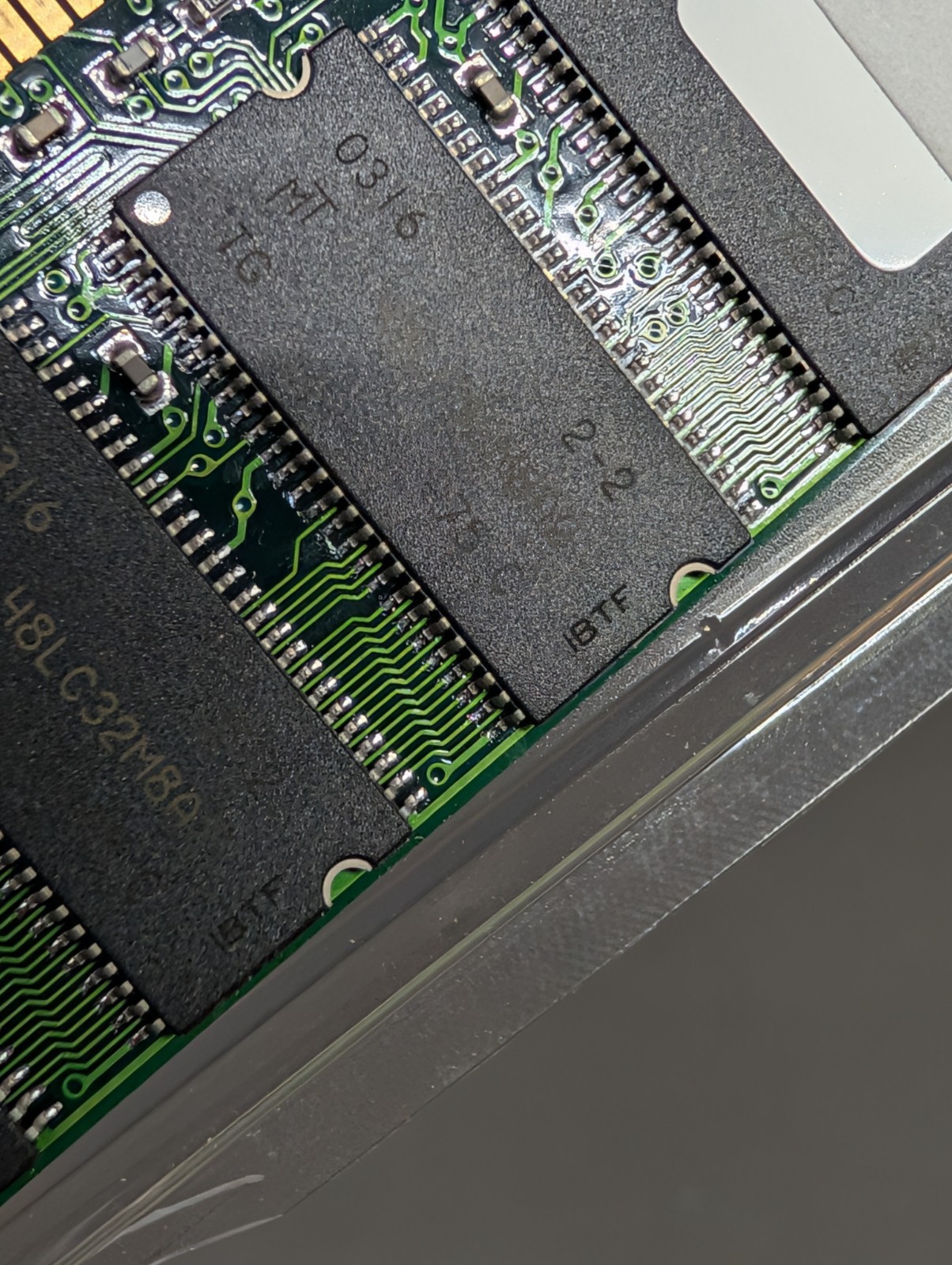 256MB PC133 SDR DIMM Desktop RAM Memory Module (2003)