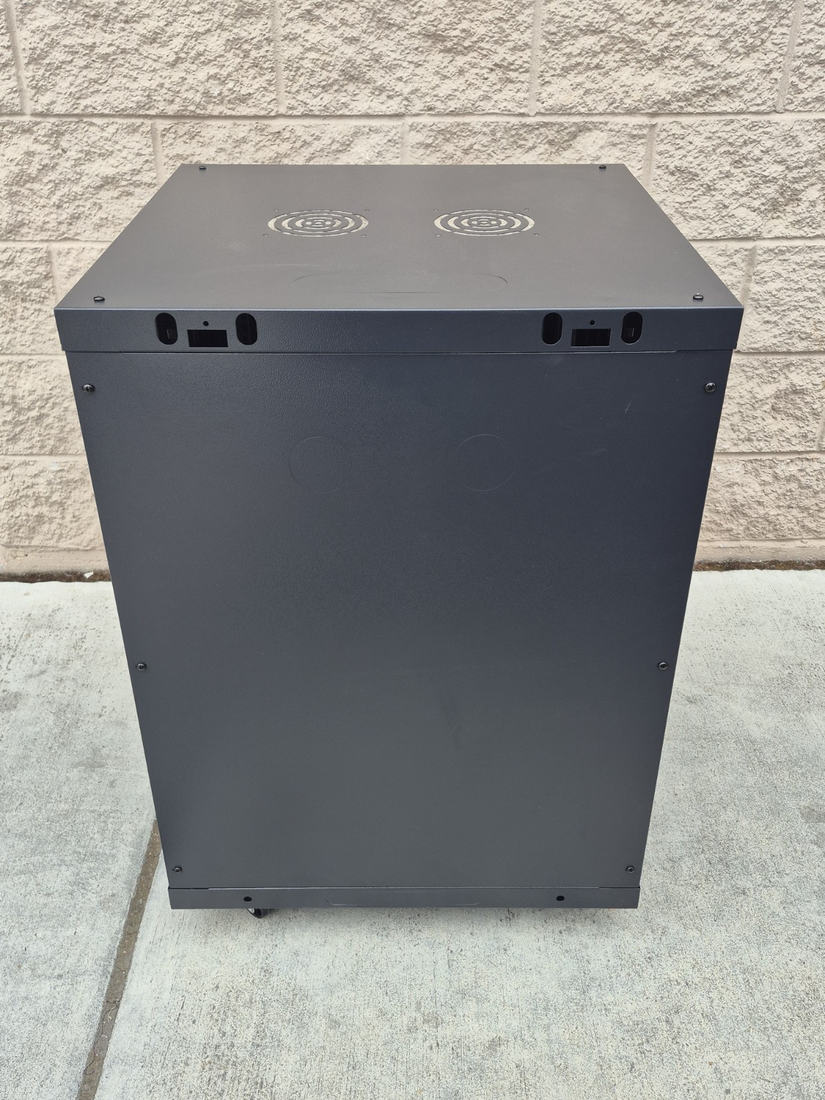 15U 19″ 24″ Deep Server/Networking Wall Mount Cabinet W/Shelf And Casters