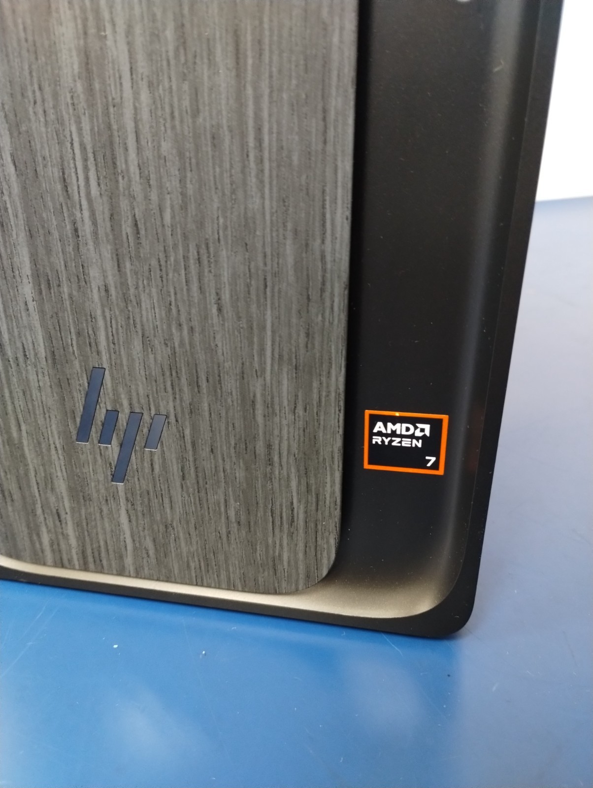 HP OmniDesk Desktop M02-0XXX, AMD Ryzen 7, 4.20 GHz, 32 GB RAM, 1 TB SSD