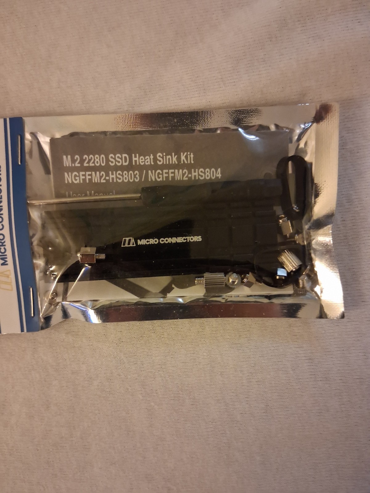 WD_BLACK 4TB SN850X NVMe M.2 SSD + Two 2280 Heatsink Kits For PC/PS5 NEW SEALED