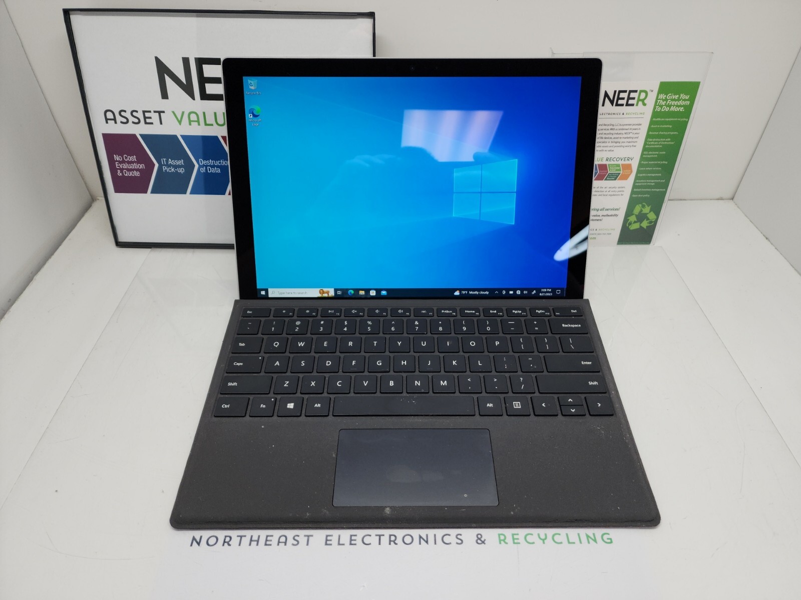 Microsoft Surface Pro 5th Gen 1807 12.3″ Tablet 8GB 256GB Wi-Fi + Cellular LTE B