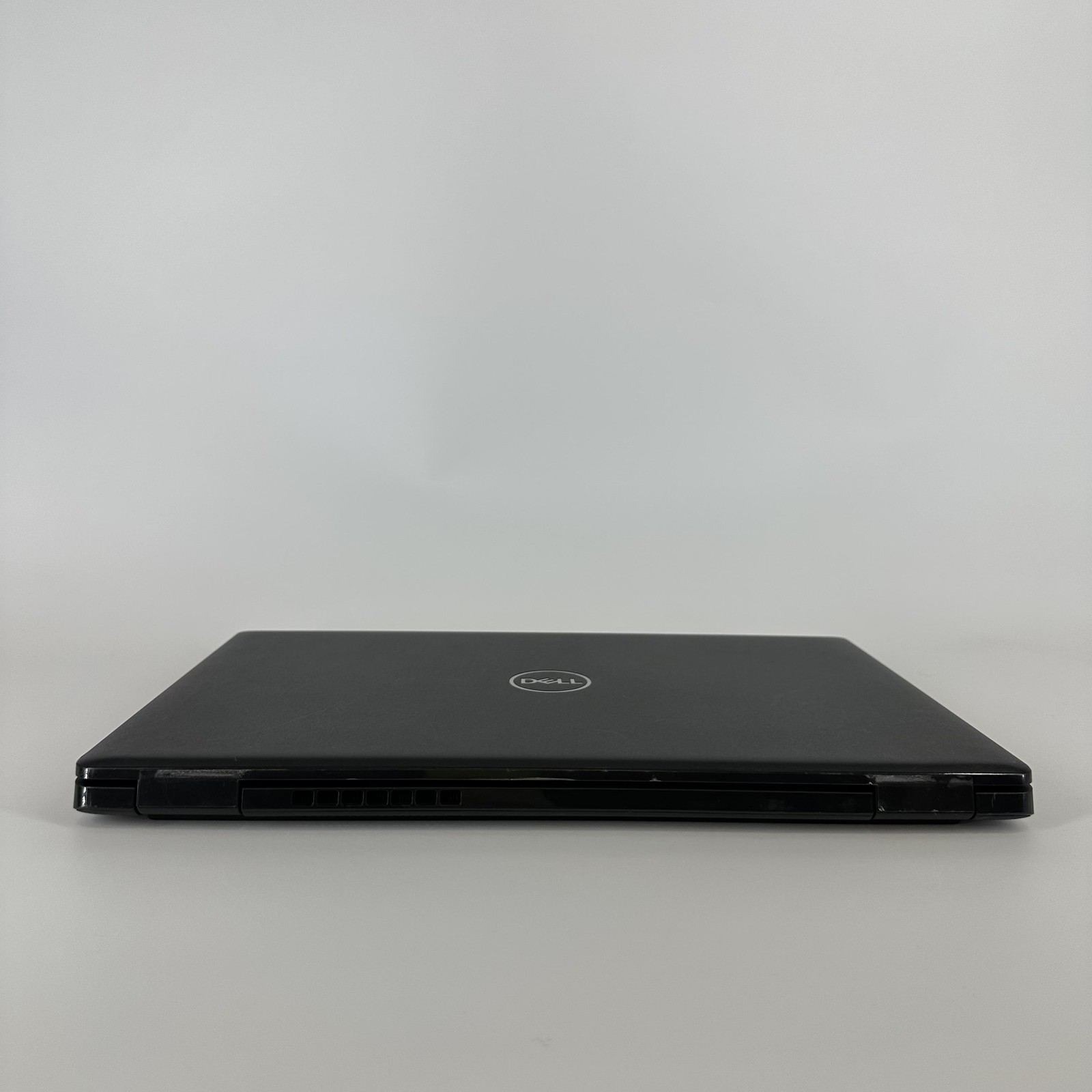 Dell Latitude 3520 15.6 Black FHD i5-1135G7 2.40GHz 16GB RAM 256GB SSD Good