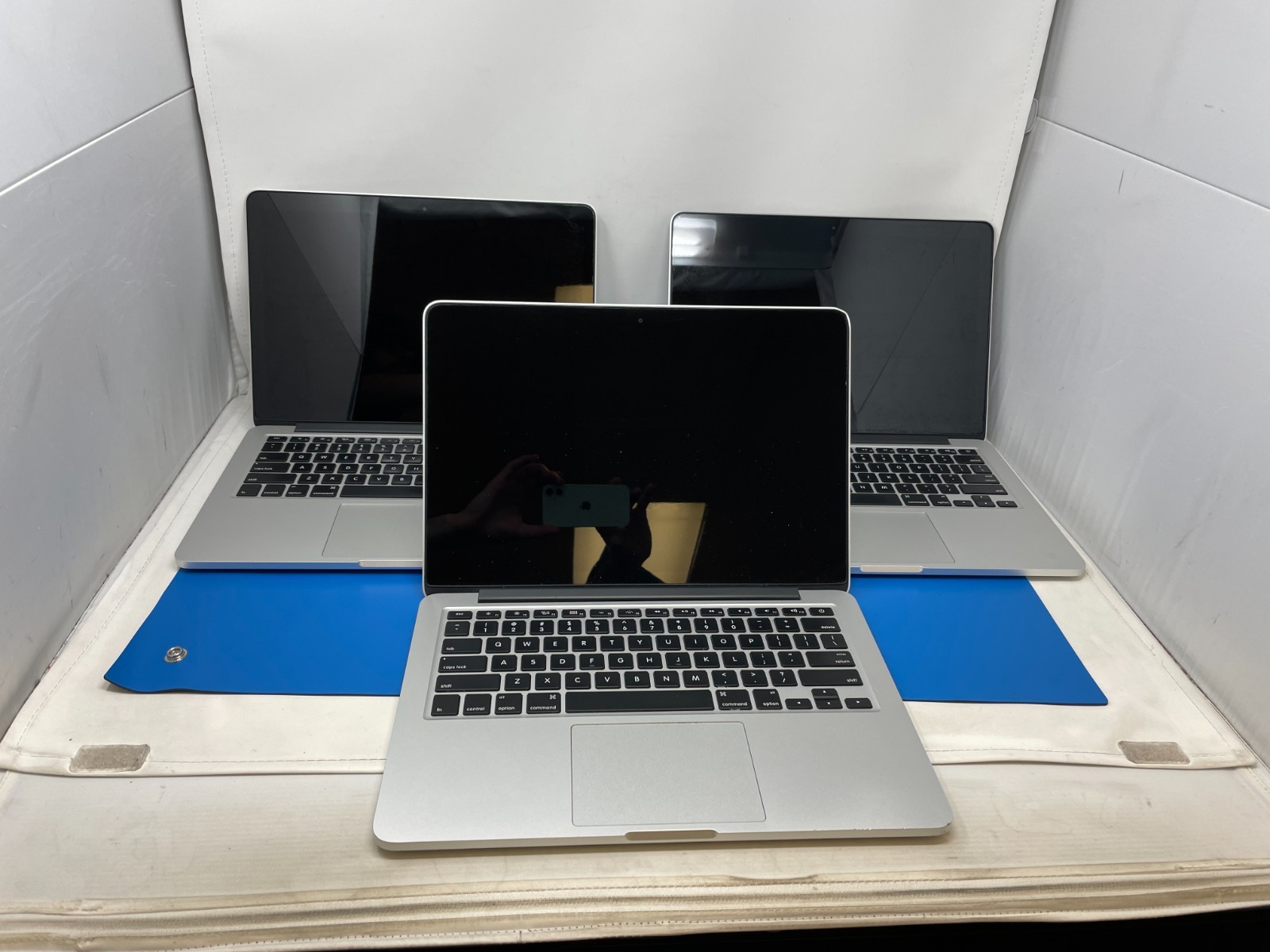 Lot: 3 Apple MacBook Pro A1502 MF839LL/A i5-5257U@2.7GHz 8GB RAM 128GB SSD w/ OS