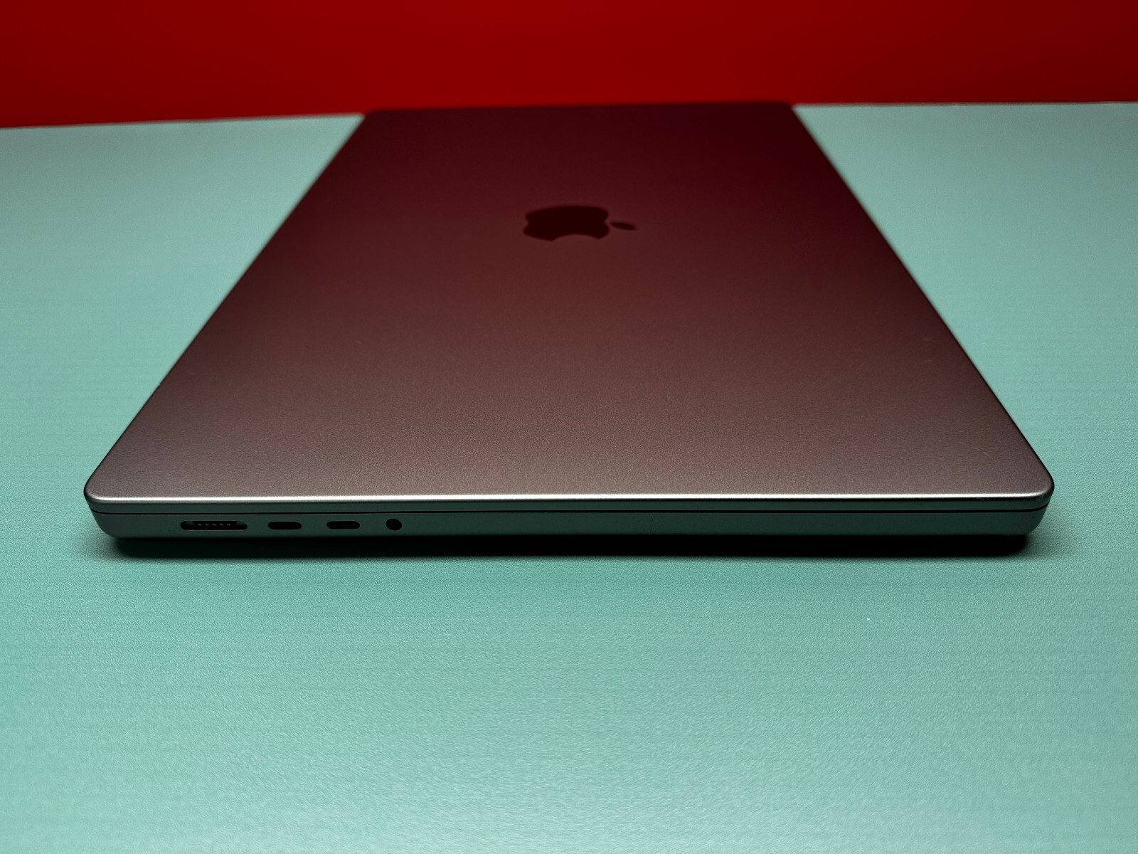 2021/22+ A2485 Apple MacBook Pro 16″ M1 Pro 16GB RAM 512GB SSD – Gray –