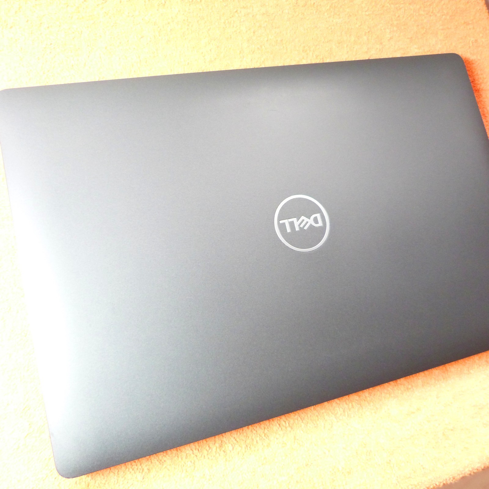 Dell 5500 ULTRABOOK 15 inch FHD l Core i7-8665U vPro I 512GB SSD Windows 11 Pro