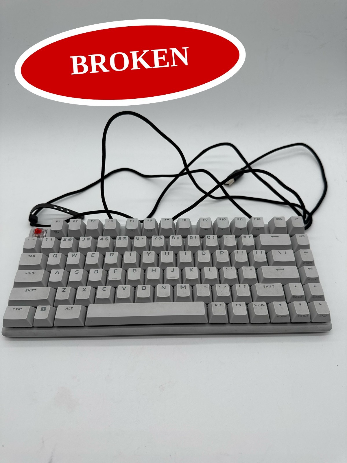 (BROKEN) Alienware Pro Wireless Gaming Keyboard 75% Tri-Mode Hot-Swap Switches