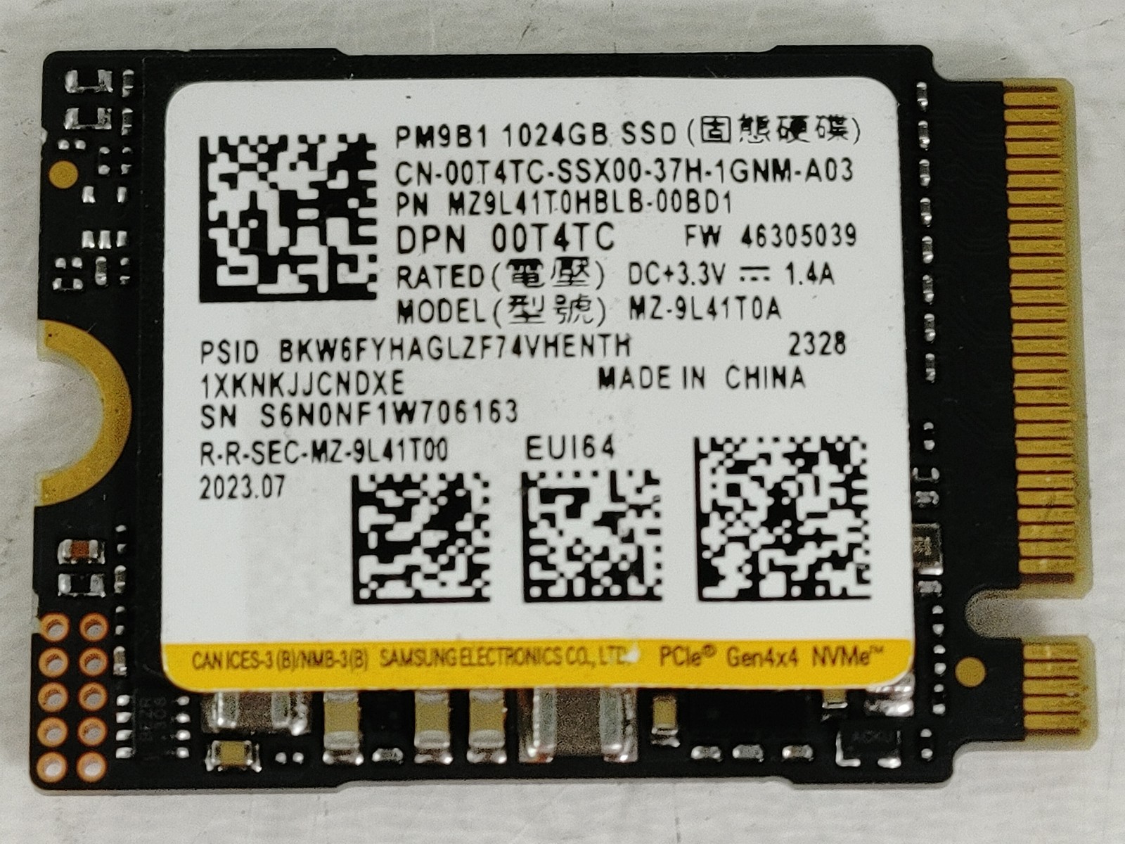 Samsung PM9B1 MZ-9L41T0A 1024 GB 30mm Solid State Drive