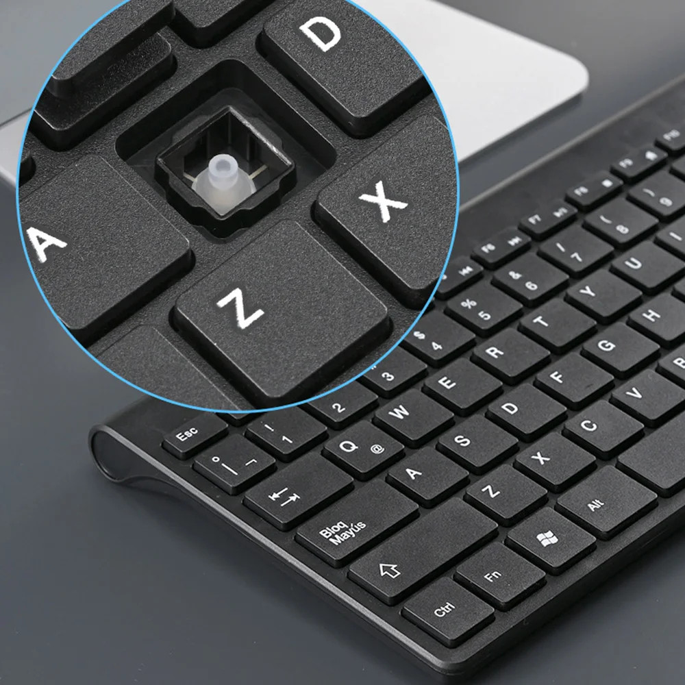 Spanish Wireless Gaming Keyboard & Mouse Set, 78 Keys for PC & TV