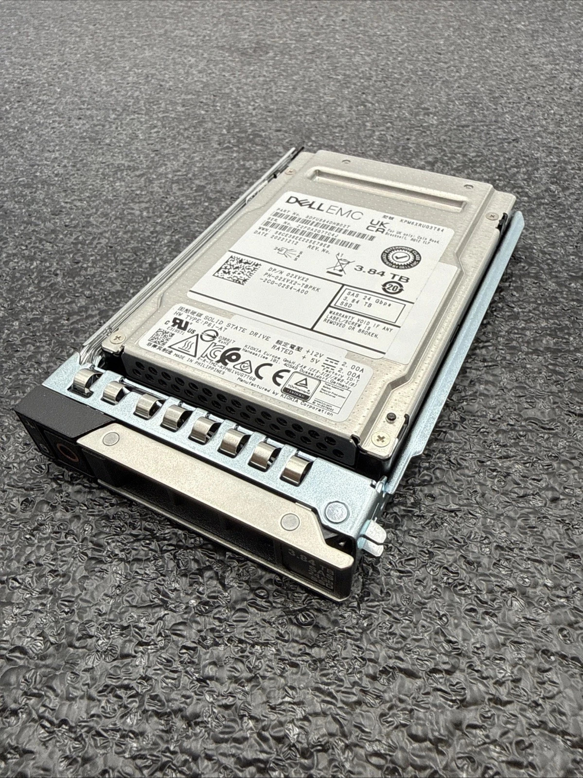 2XVX2 DELL 3.84TB SAS 2.5″ 24G RI G14-G16 SSD SDFUS84DHB02T KPM6XRUG3T84 02XVX2