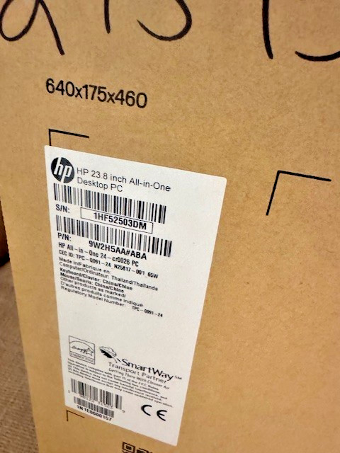 HP 24-cr0013w All-in-One Desktop 23.8″ WUXGA Touchscreen i3-N300 0.8GHz Intel