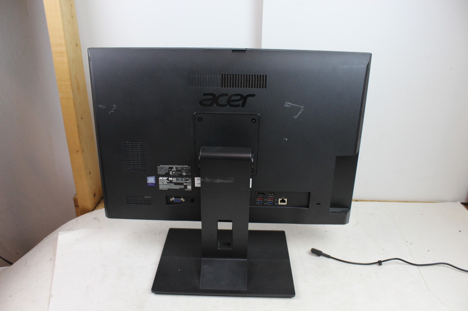 Acer Veriton all in one i7-8700 8GB 1TB HD w/ OS NO POWER CABLE Z4860G D18W6