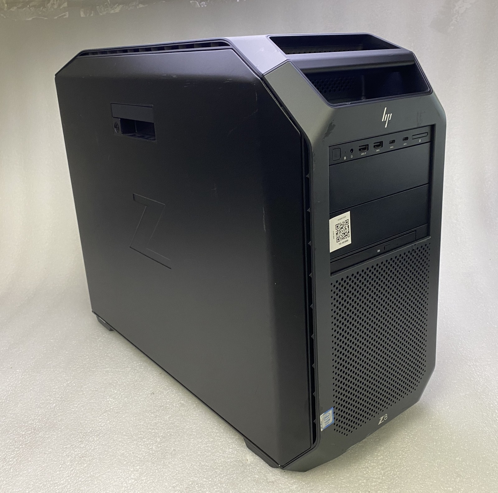 HP Z8 G4 Workstation 2x Xeon Silver 4108 1.8GHz 32GB RAM NO HDD NVIDIA NO OS