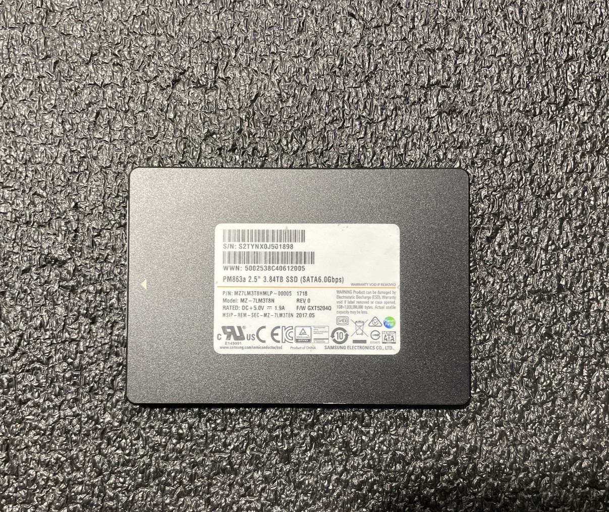 Samsung PM863A MZ-7LM3T8N 3.84TB 2.5 SATA Solid State Drive