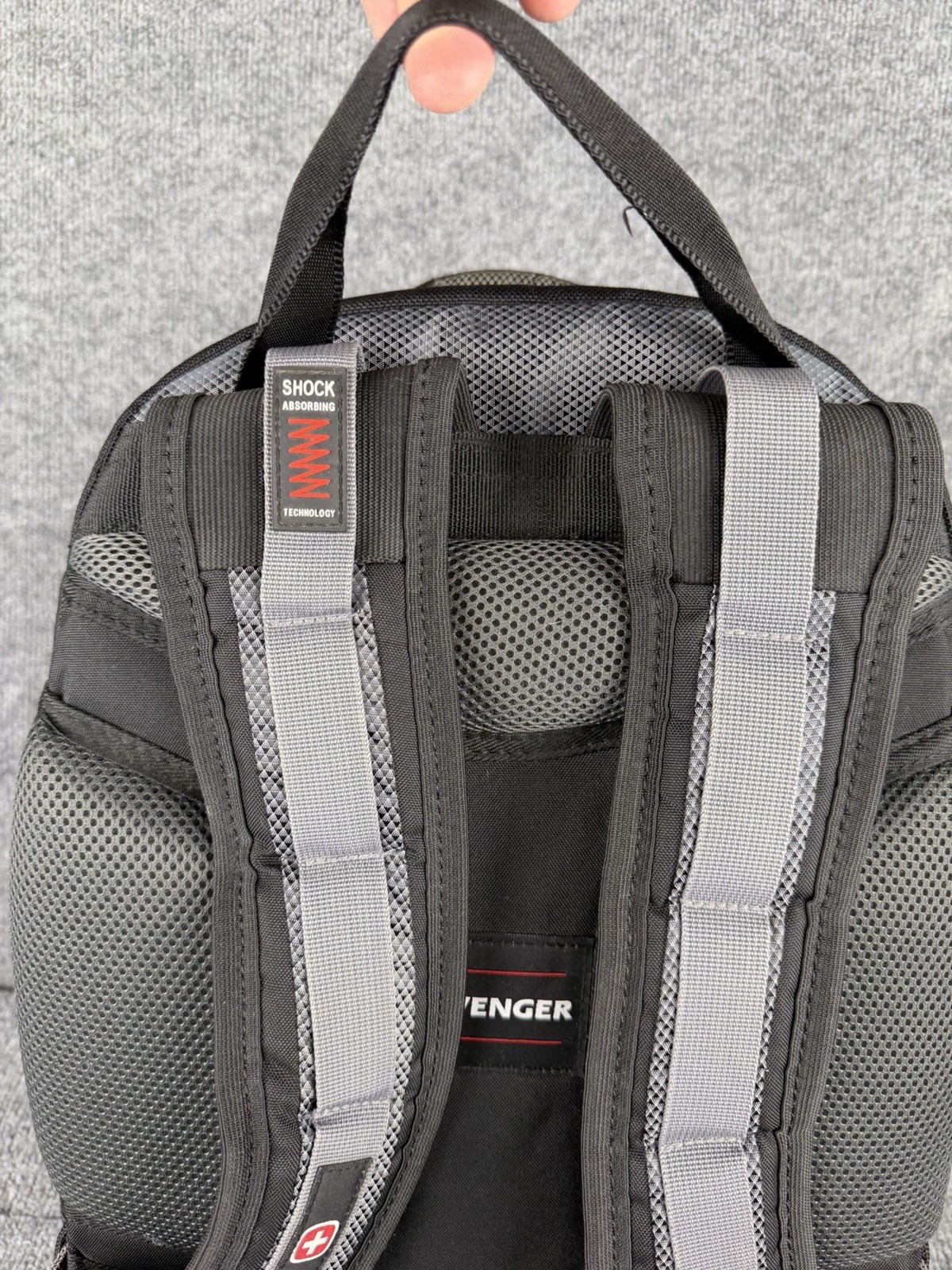 WENGER SWISS GEAR SYNERGY PRO BLACK GRAY 16″ COMPUTER LAPTOP BACKPACK BAG EUC