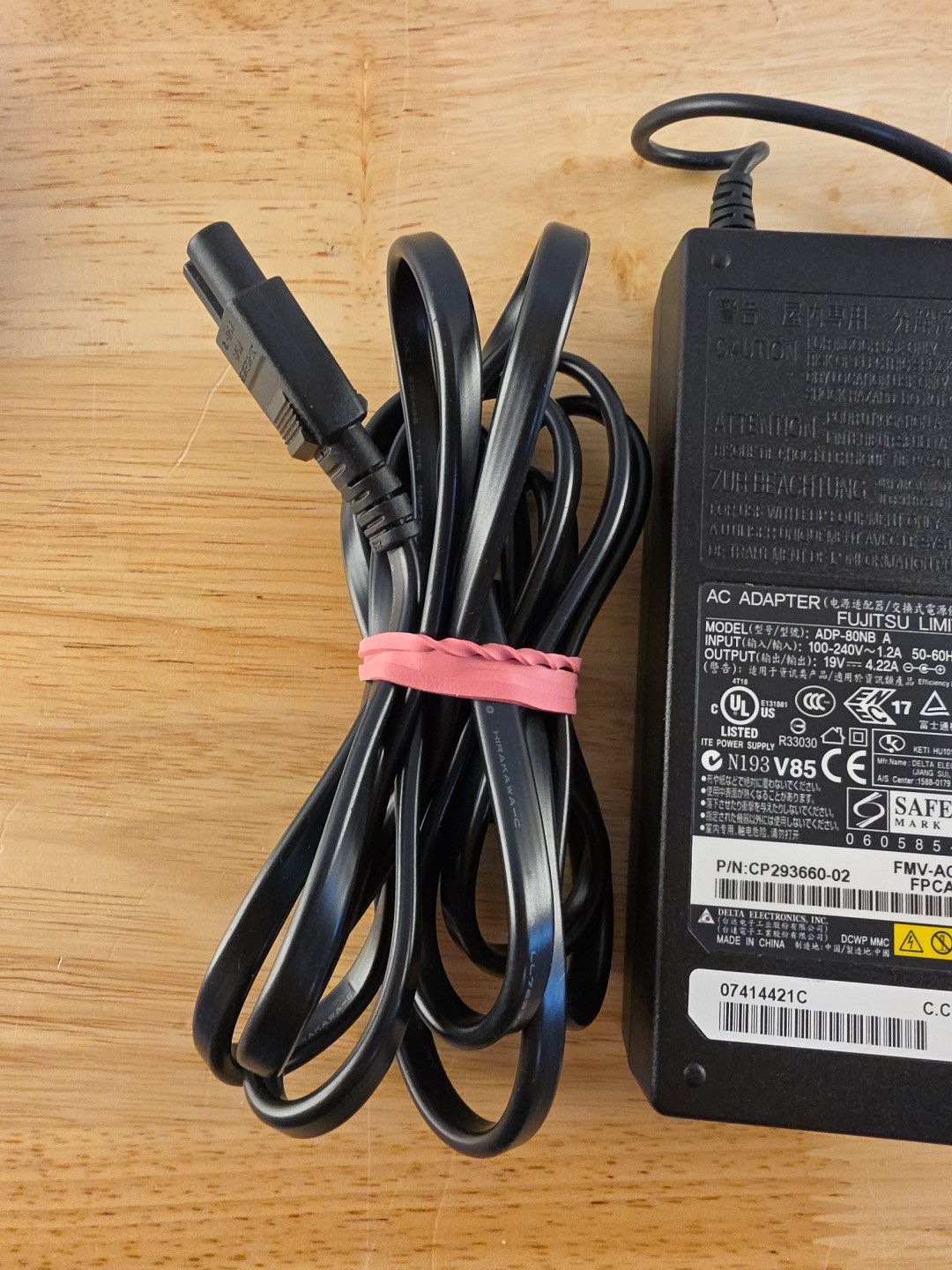 Genuine Fujitsu 80W AC Adapter ADP-80NB A 19V 4.22A Power Supply Charger