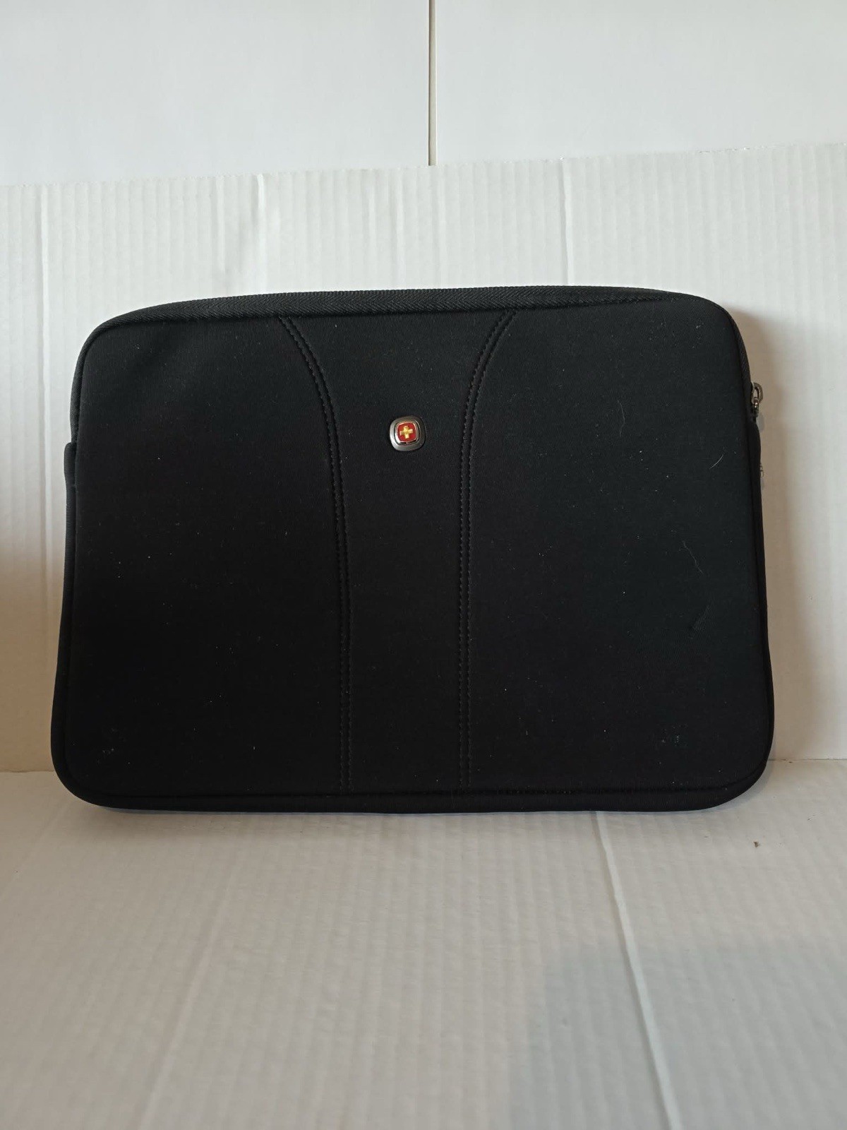Wenger Legacy Black Padded Polyester Laptop Sleeve Case for 14″ Universal